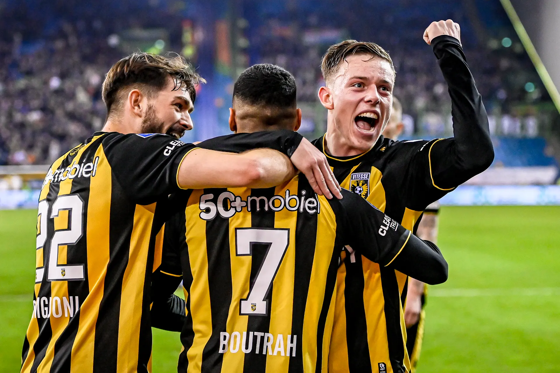 Vitesse klopt Heracles Almelo en boekt eerste thuiszege van seizoen