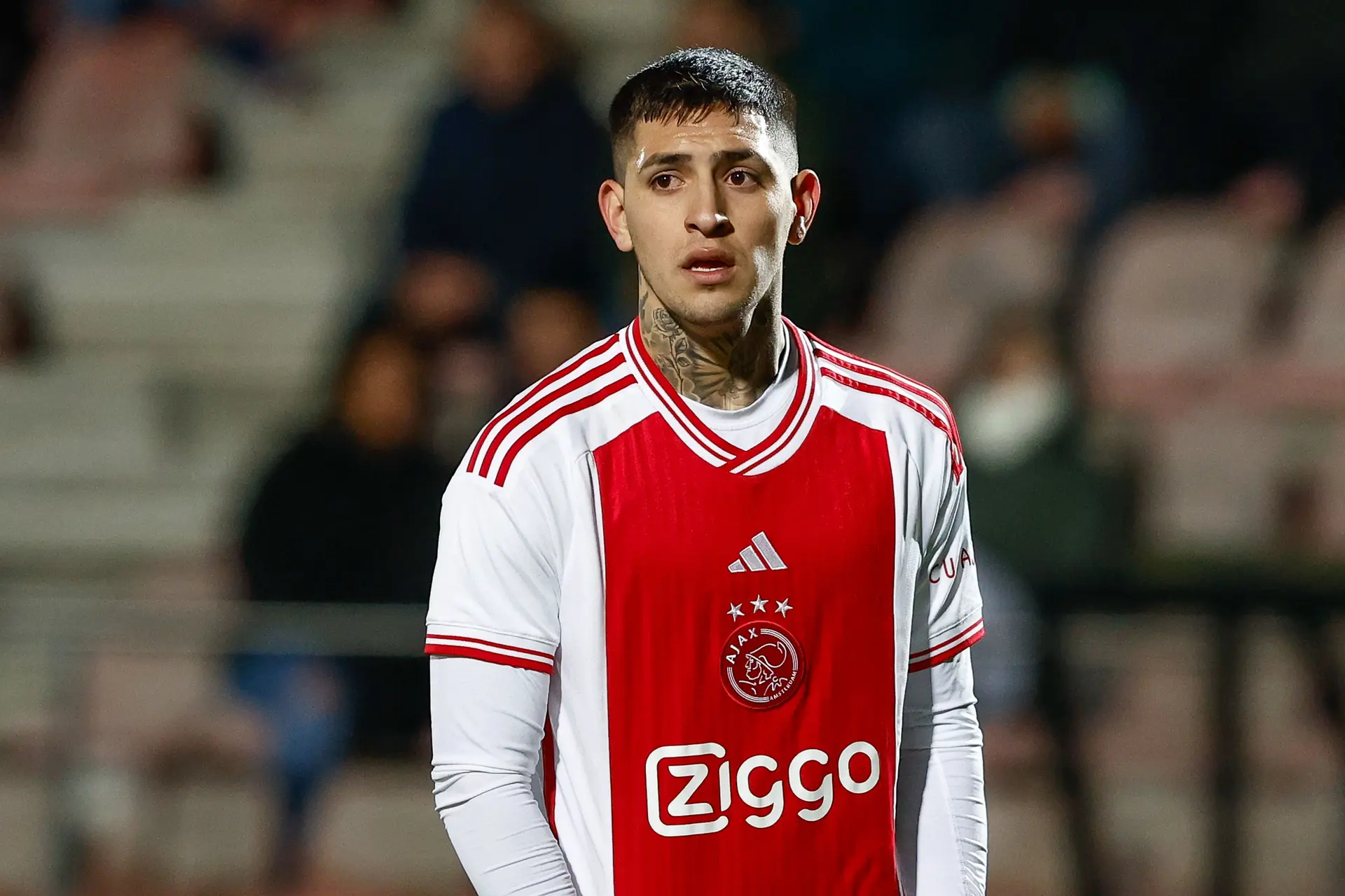 Ajax bevestigt zware blessure Ávila; Argentijn 9 tot 12 maanden aan de kant