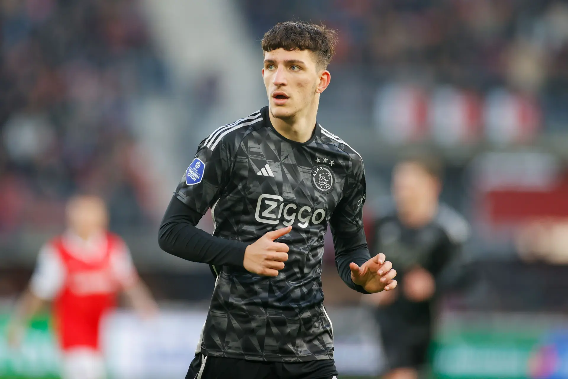 Rondom Ajax: Kaplan maakt officiële debuut in Ajax 1