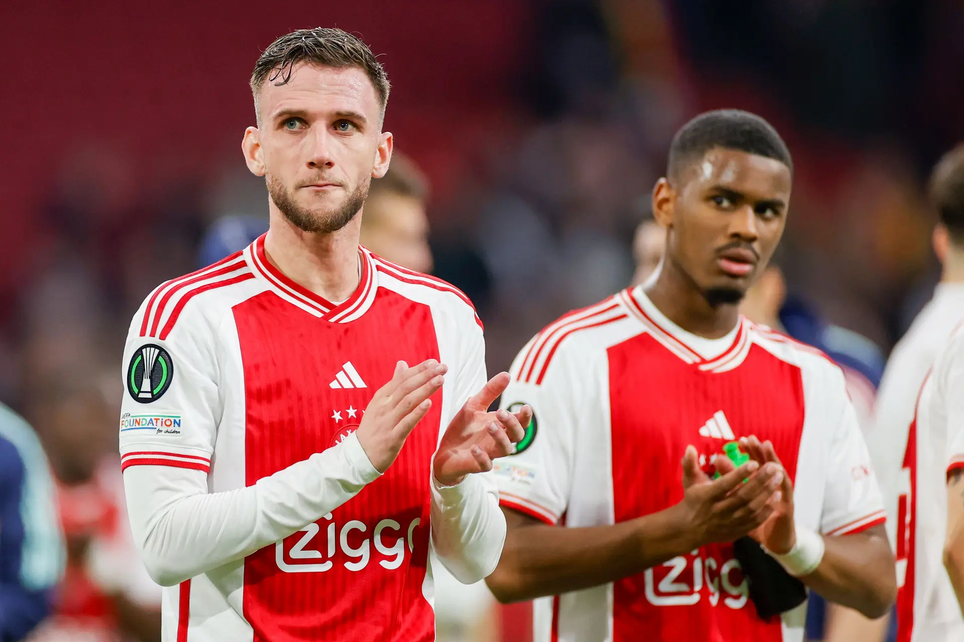 Branie: Wordt het niet eens tijd dat Ajax een ander systeem uitprobeert?