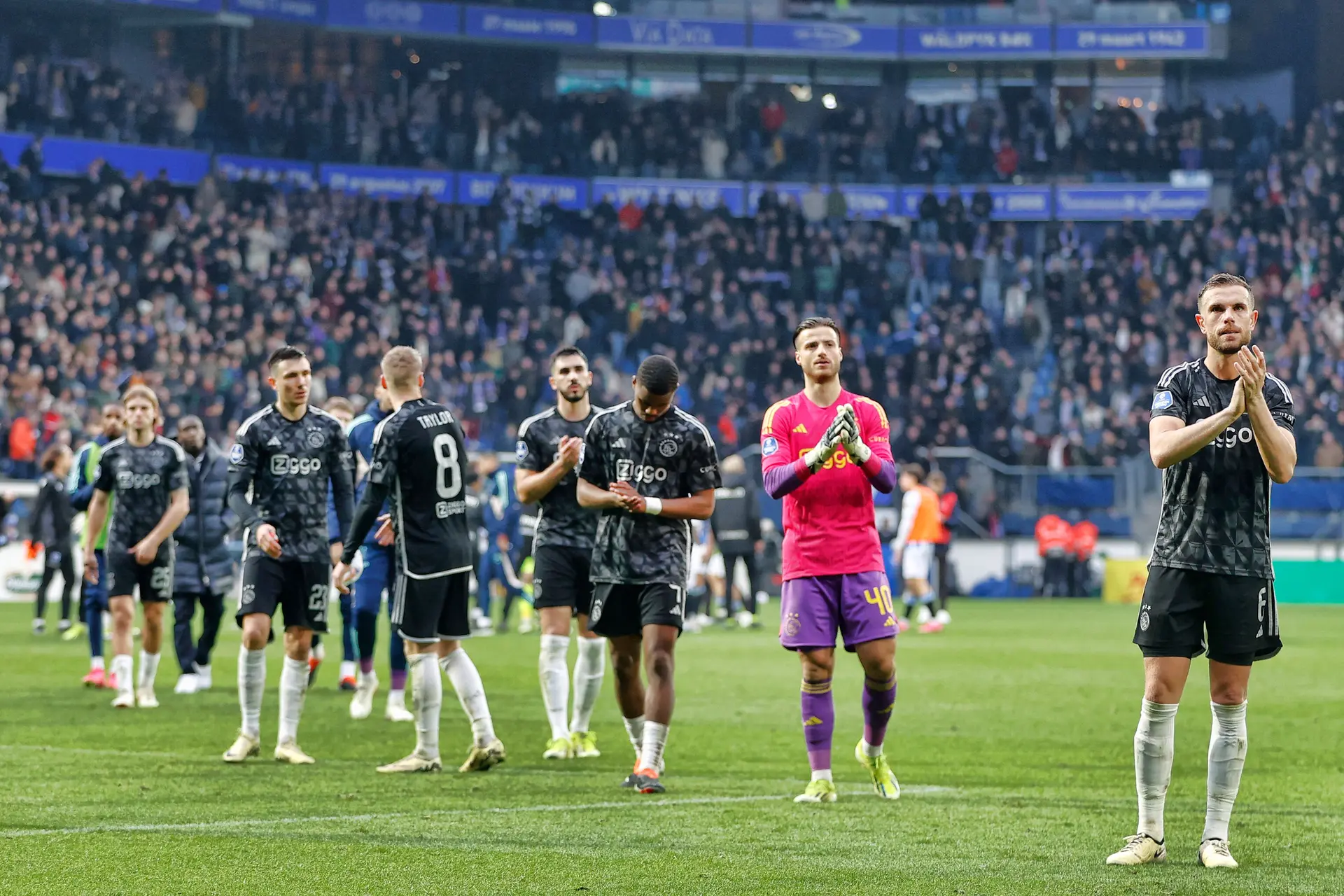 Afellay zag Ajax 'zwemmen zonder zwembandjes' tegen sc Heerenveen