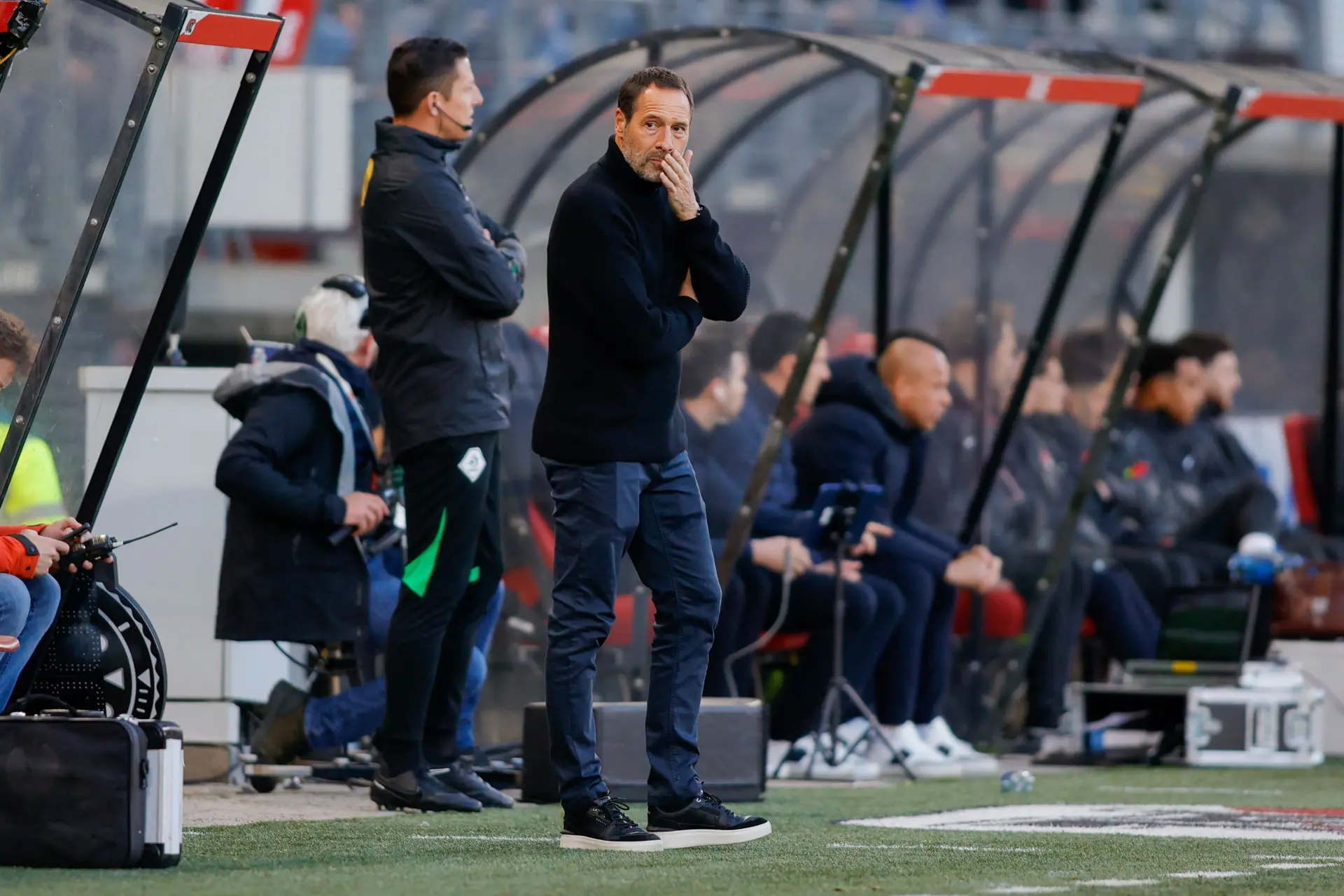 'Ajax is nu vooral bezig met een nieuwe directeur voetbalzaken, is een lijstje van vijf voor'