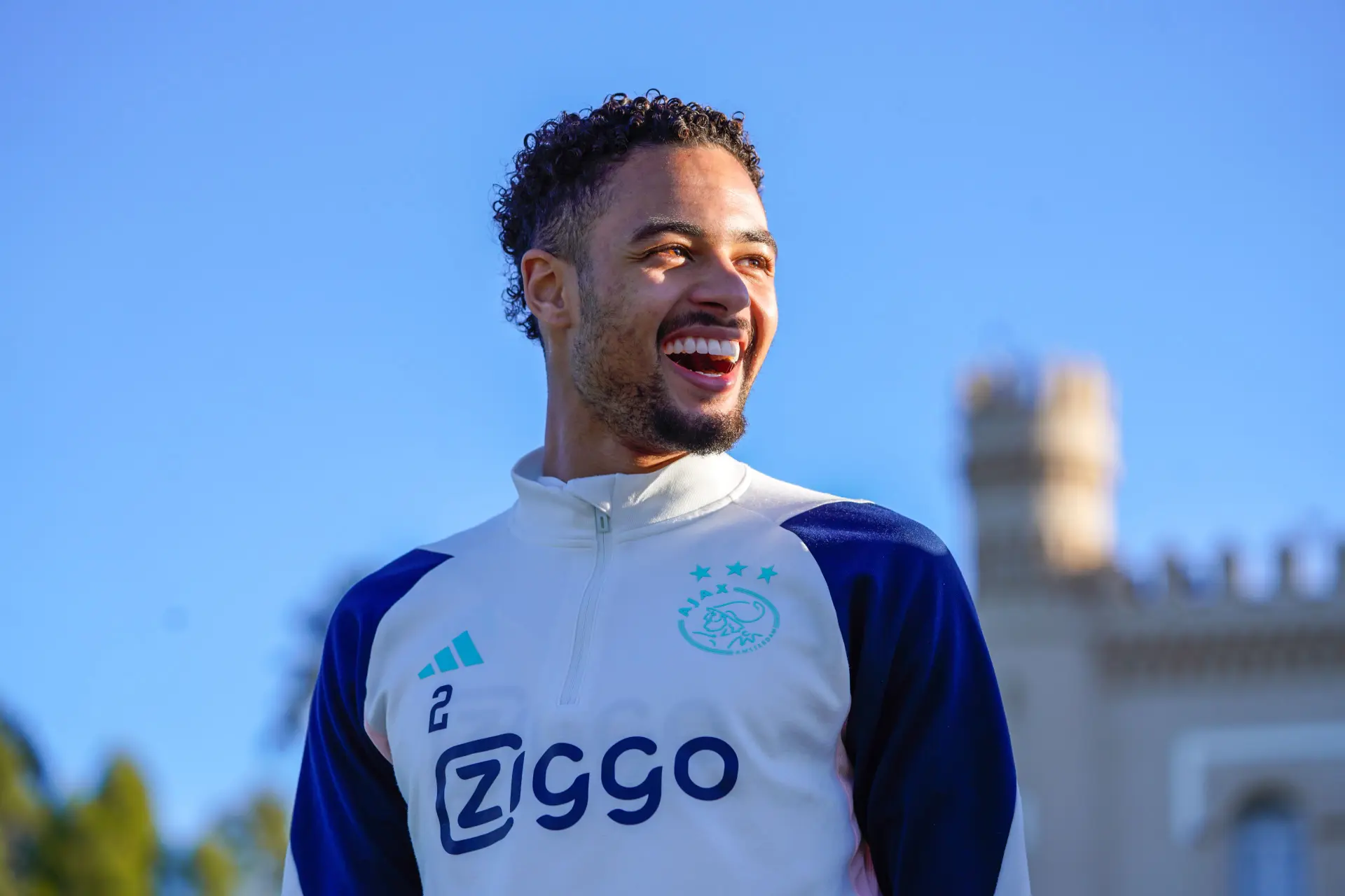 Van 't Schip zag Ajacieden overtuigen bij Jong Oranje: 'Zetten steeds een goede stap'