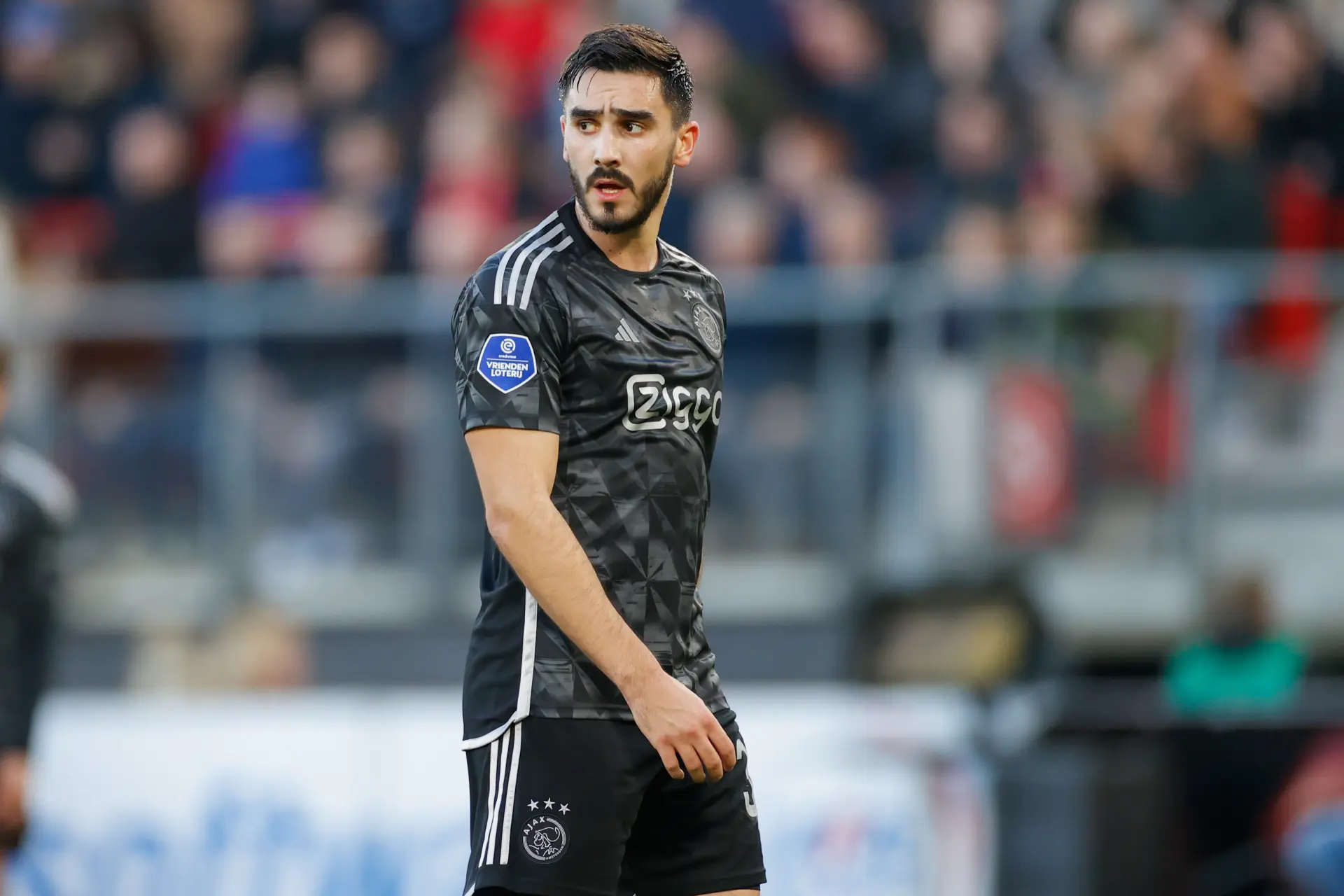Šutalo op zijn plek bij Ajax: 'Ben iemand die daar meer tijd voor nodig heeft'