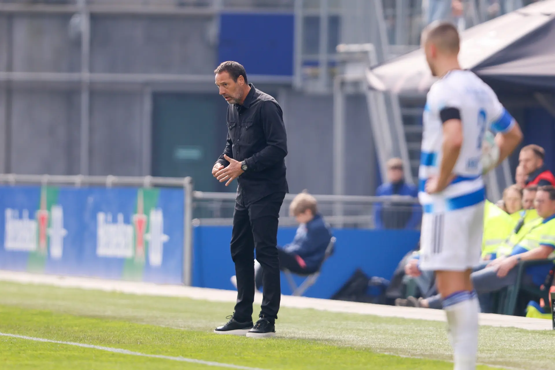 Van 't Schip kritisch na zege in Zwolle: 'De teamprestatie was niet hoogstaand'