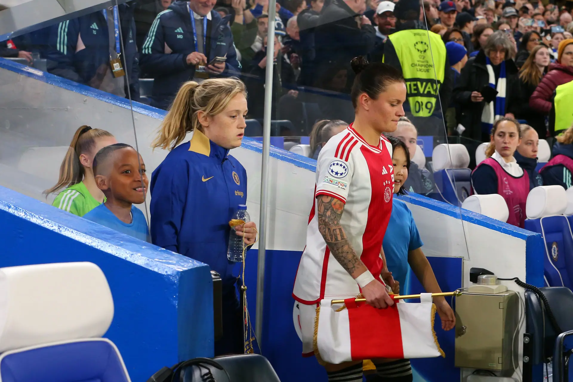 sherida spitse ajax vrouwen chelsea