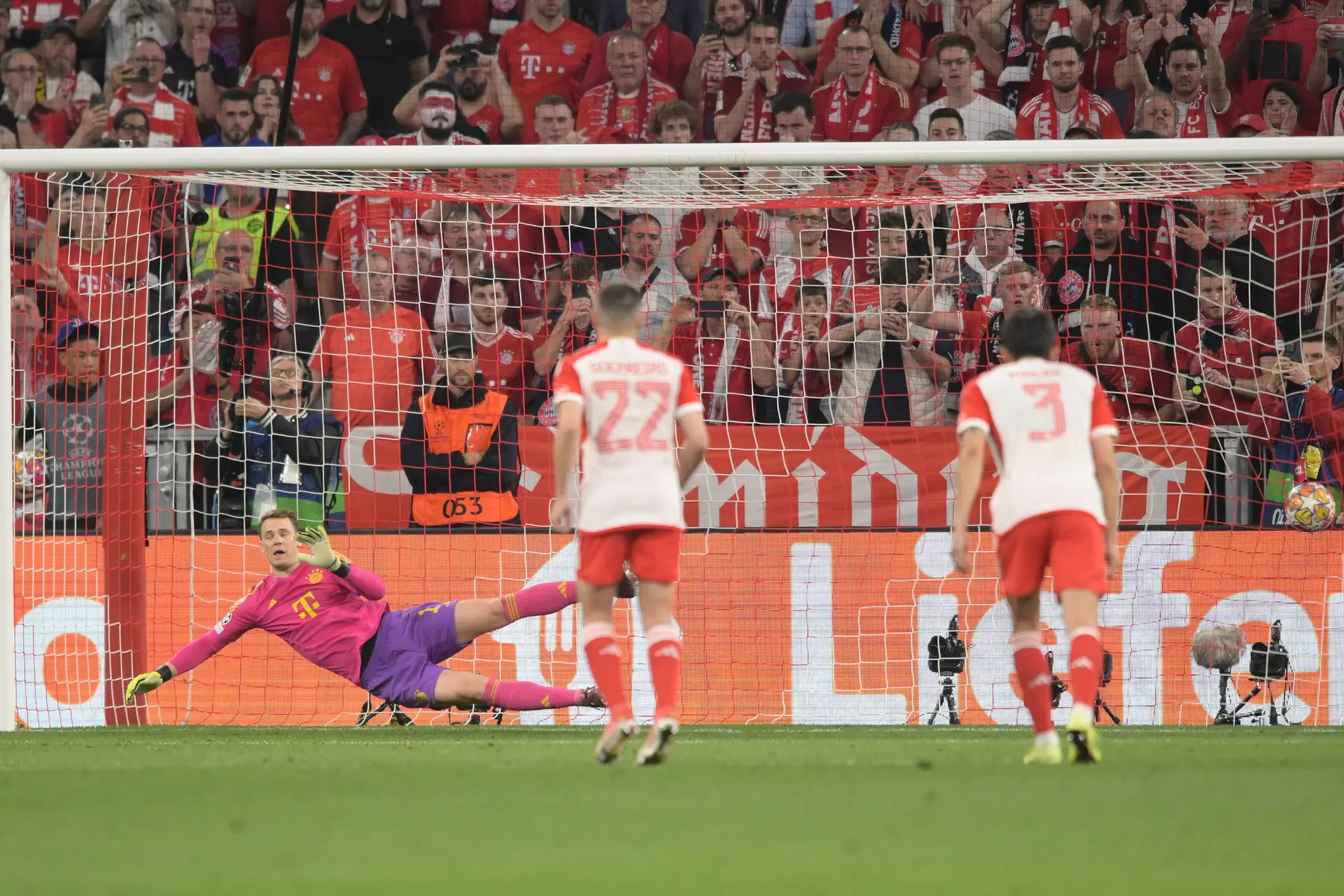 Bayern München en Real Madrid houden elkaar in evenwicht tijdens boeiend duel