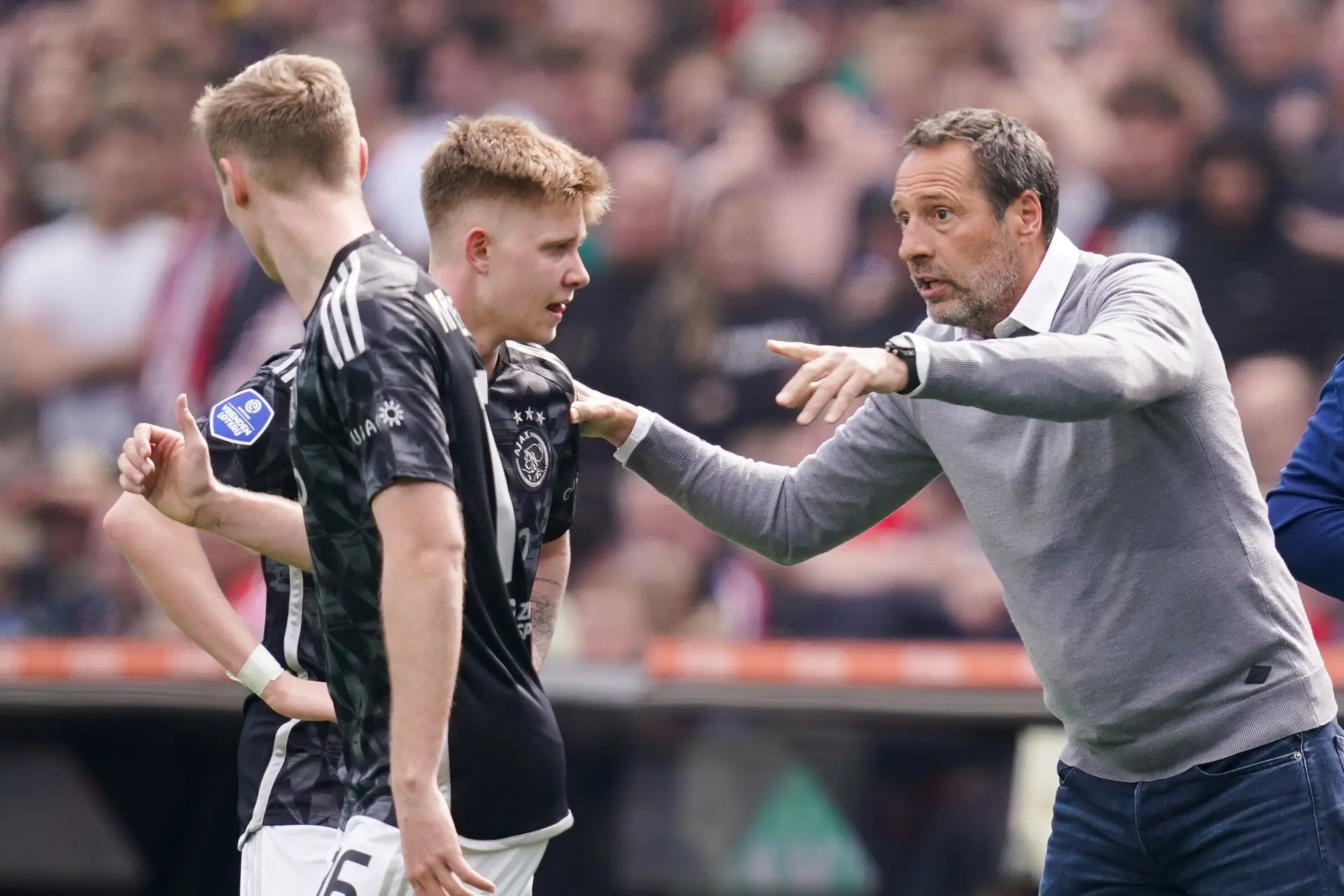 Ajax ontbeert plan en intensiteit: 'Hier is veel meer uit te halen'