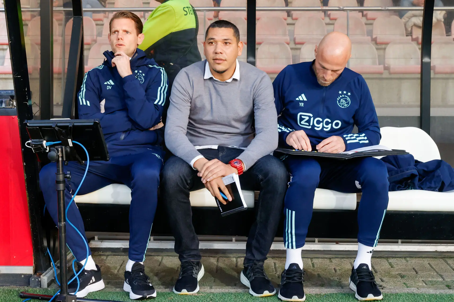 Vos liet Jong Ajax eenmalig over aan Maduro: 'Fijn het weer zelf te kunnen doen'