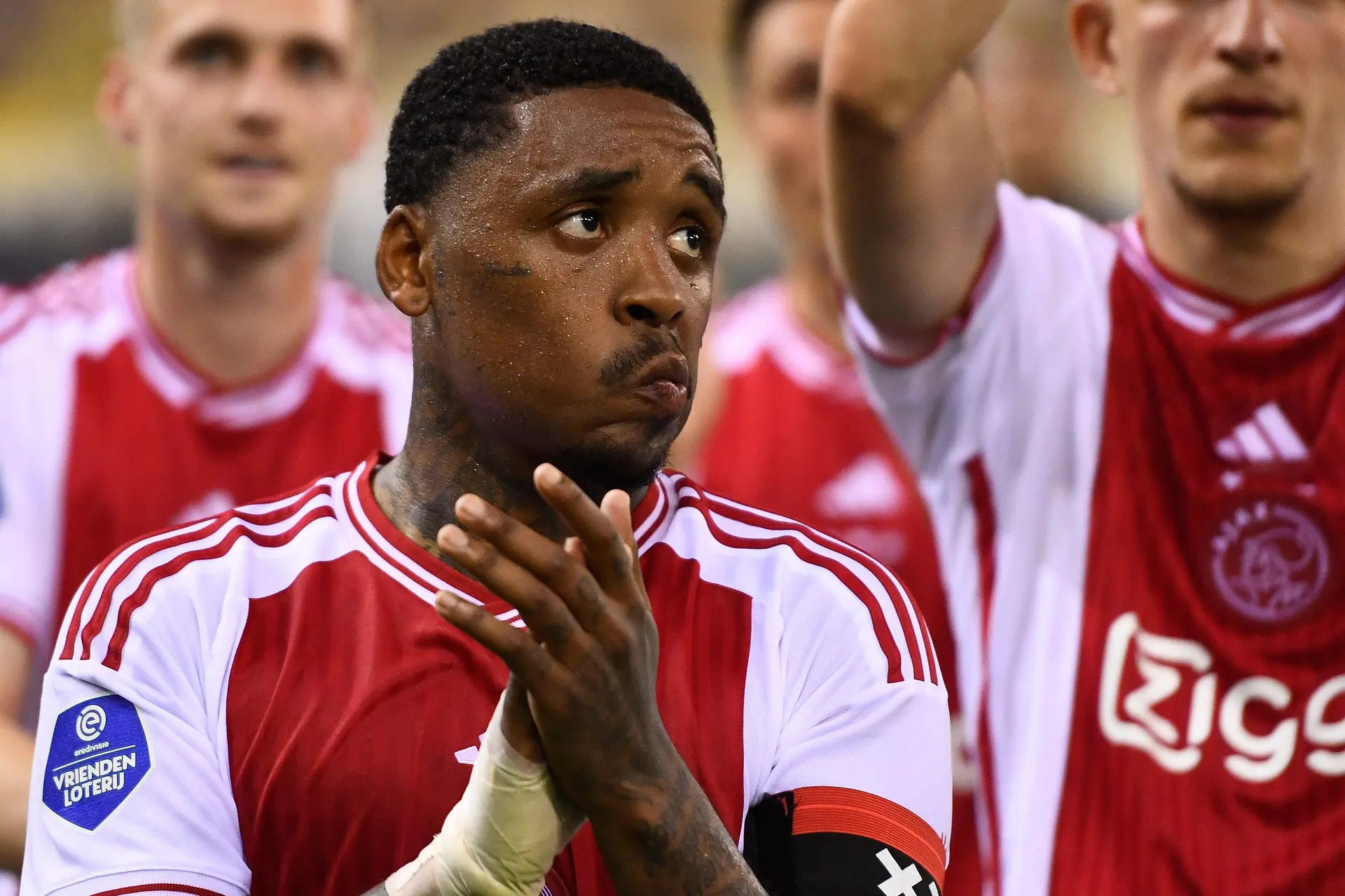 'Ajax donderdag nog zonder Bergwijn in uitduel met Panathinaikos; Brobbey wel mee'