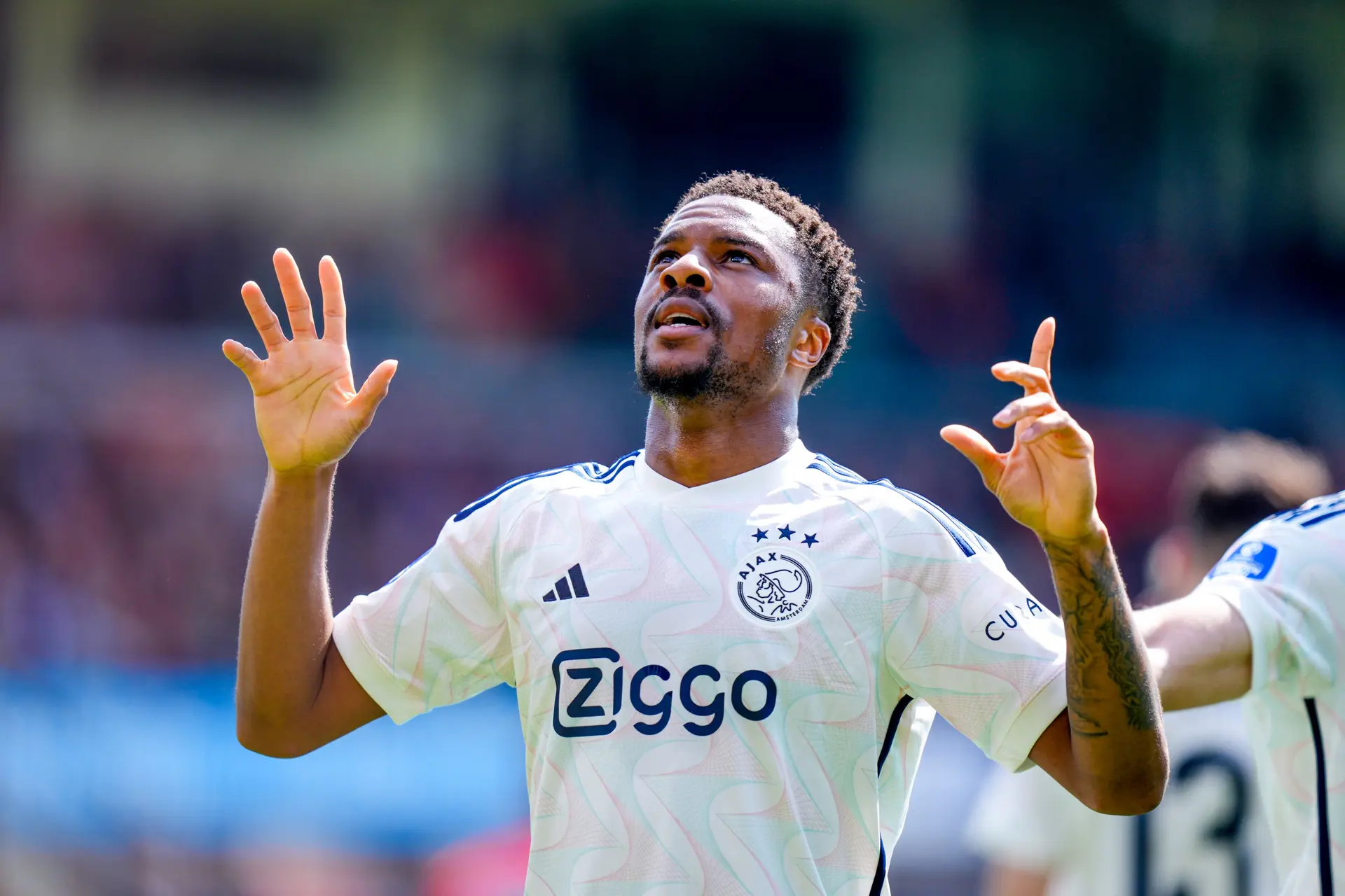 'Akpom stond op nominatie verkocht te worden, nu zijn er twijfels'