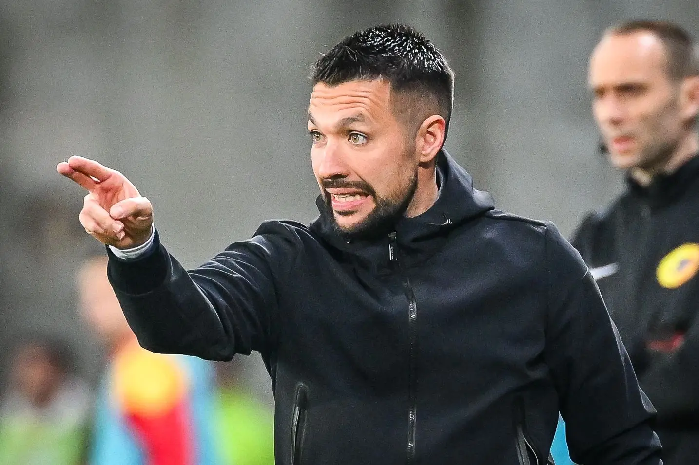 Farioli wil nieuwsgierige spelers hebben bij Ajax: 'Die zowel ideeën willen ontvangen als delen'