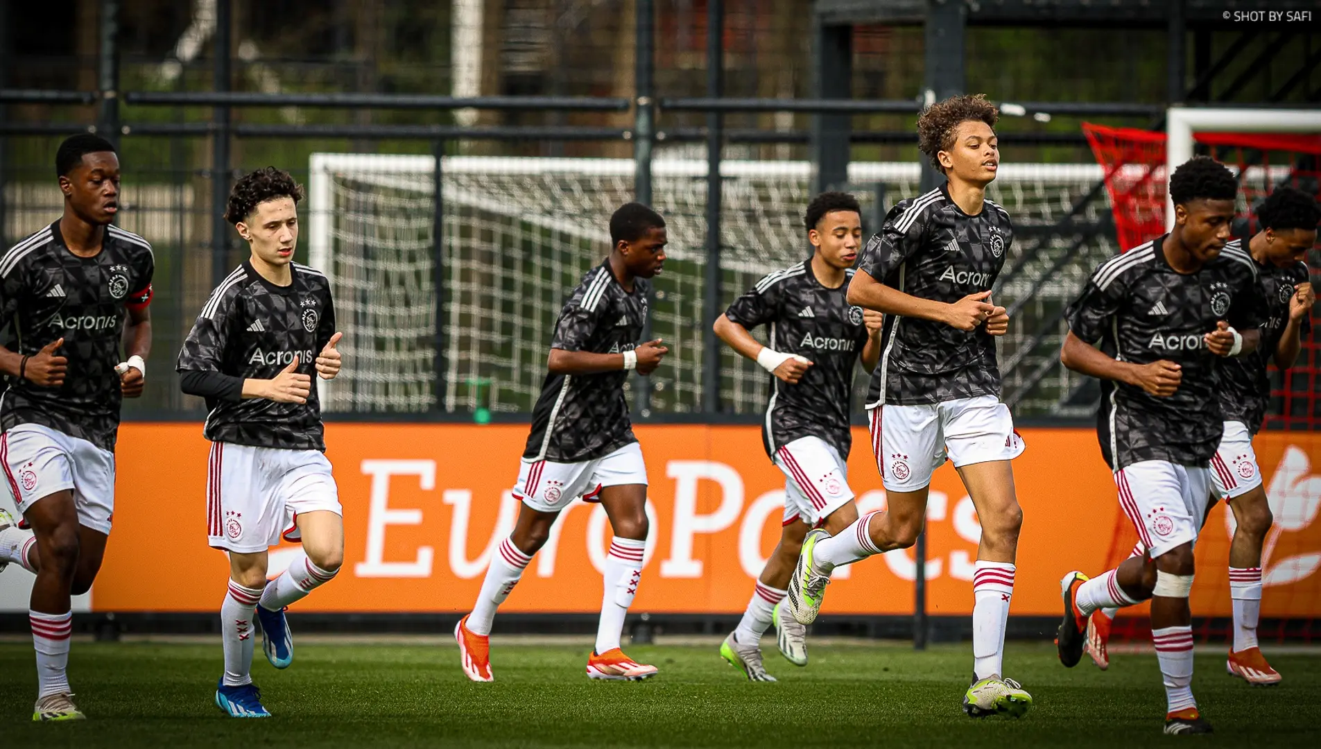 ajax o16