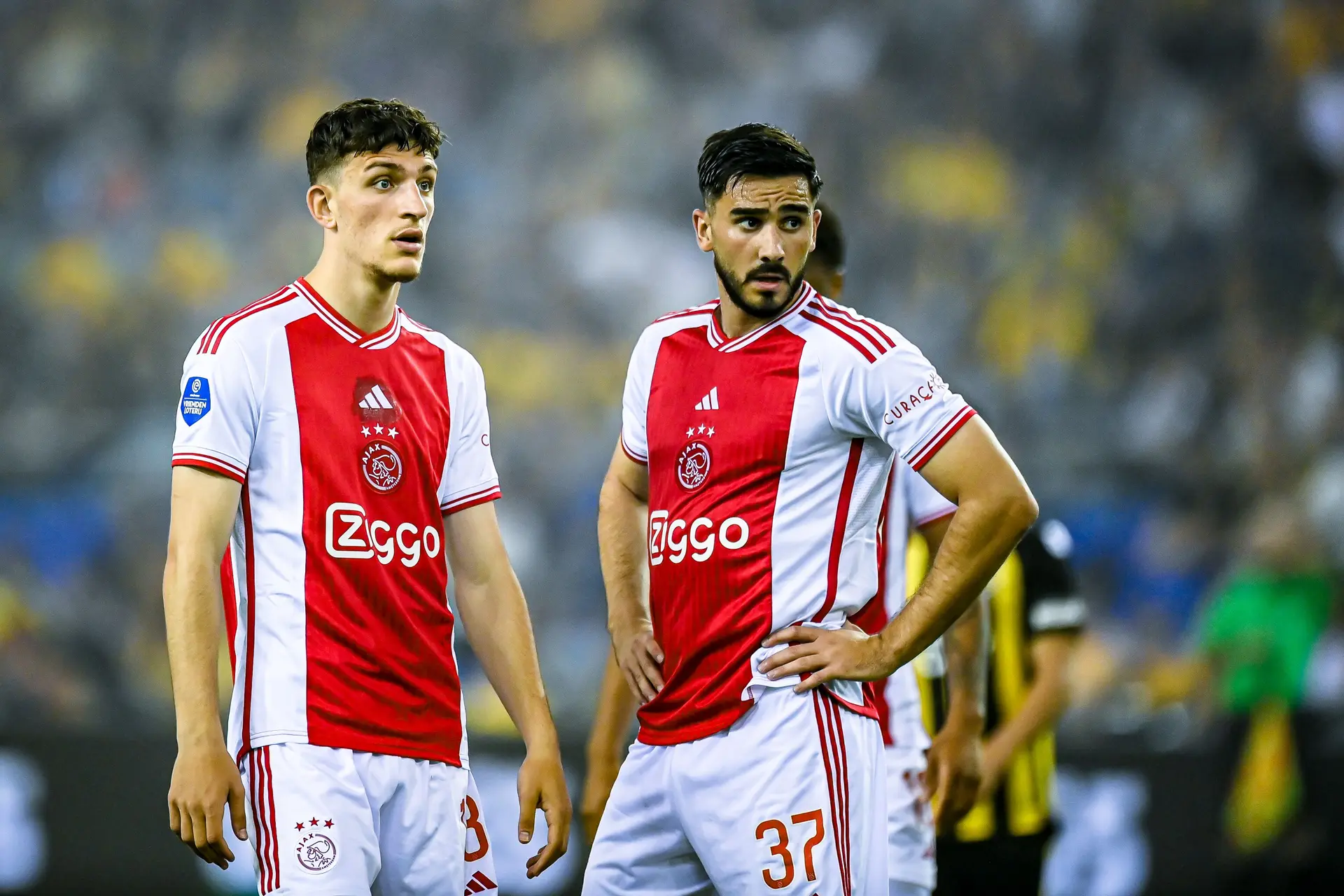 VI: 'Ajax spreekt vertrouwen uit in Šutalo; vraagtekens omtrent toekomst Kaplan'
