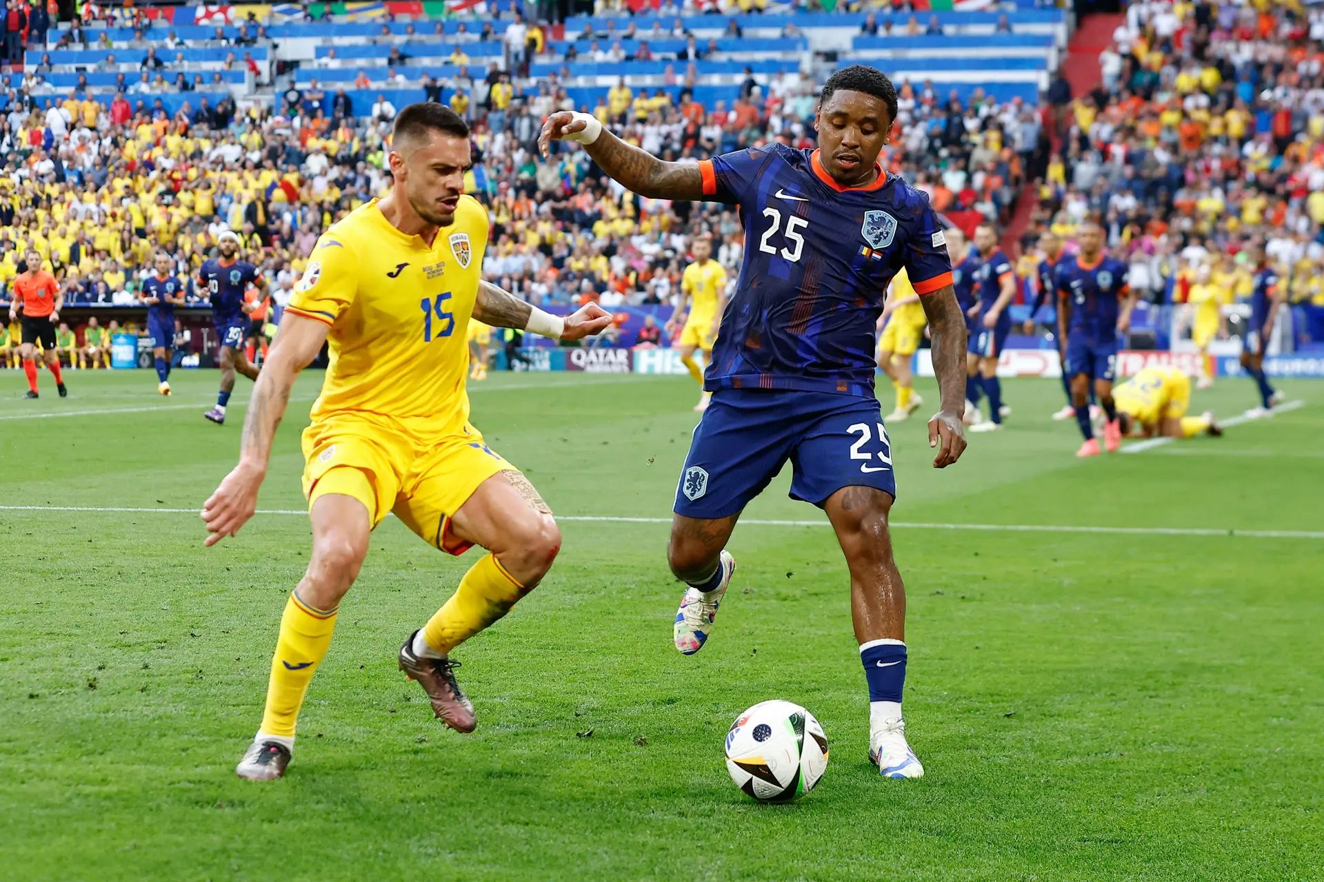 Bergwijn opnieuw in basis Oranje voor kwartfinale EK tegen Turkije