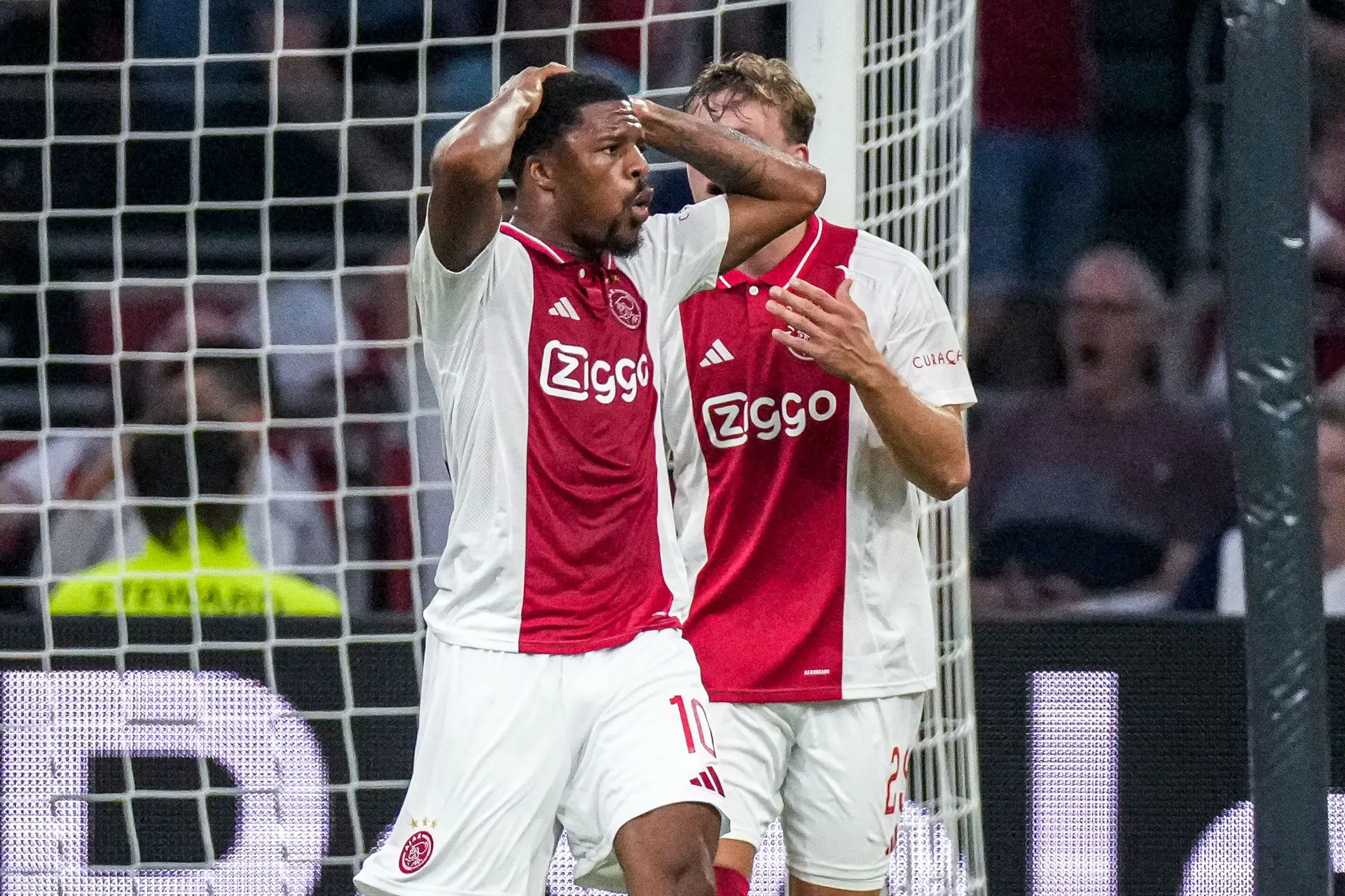'Ook voor Ávila, Medić en Akpom lijkt geen plek meer bij Ajax'