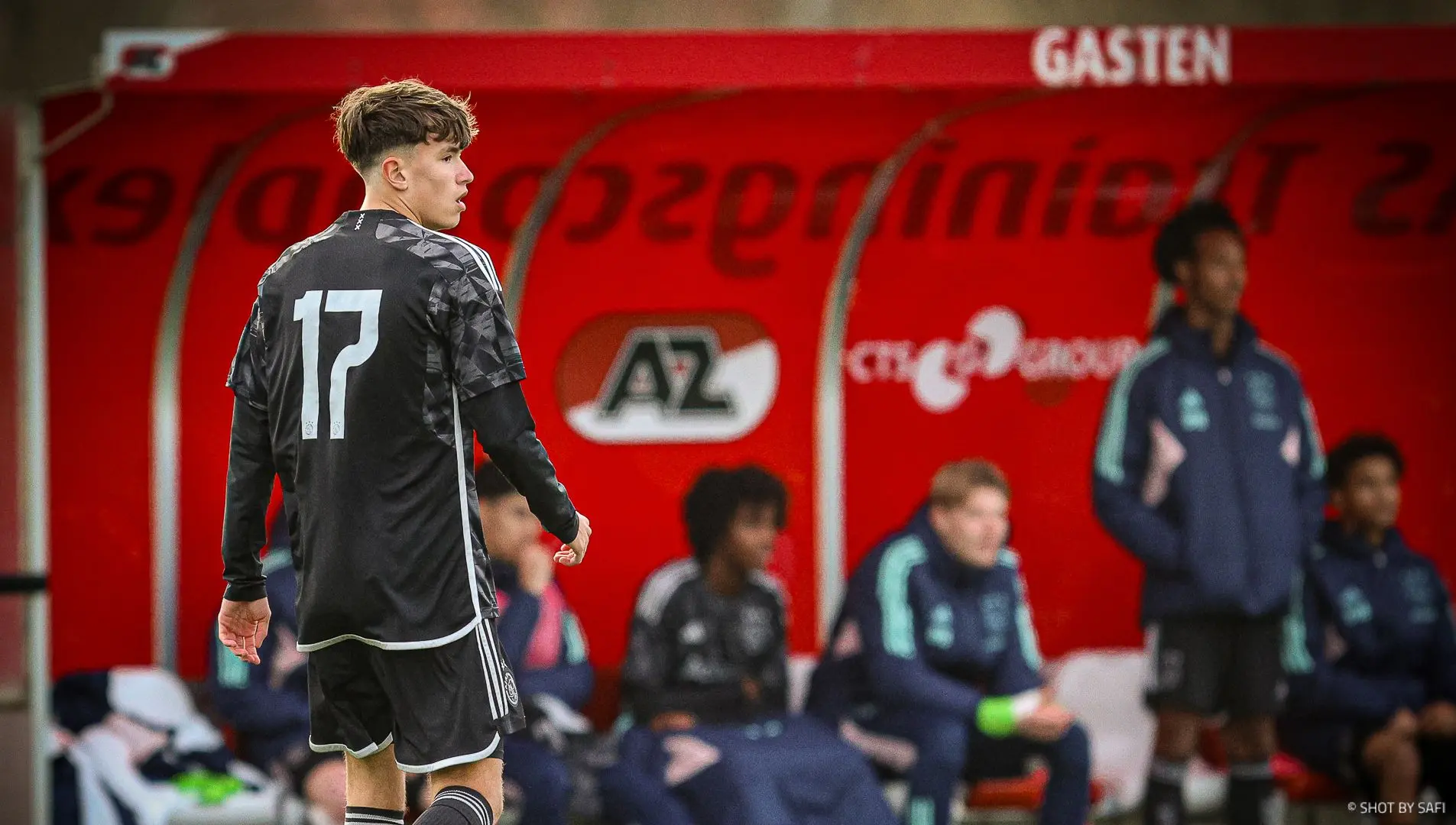 Van der Vaart waarschuwt zoon: 'Instagram is de grootste valkuil voor Damián'