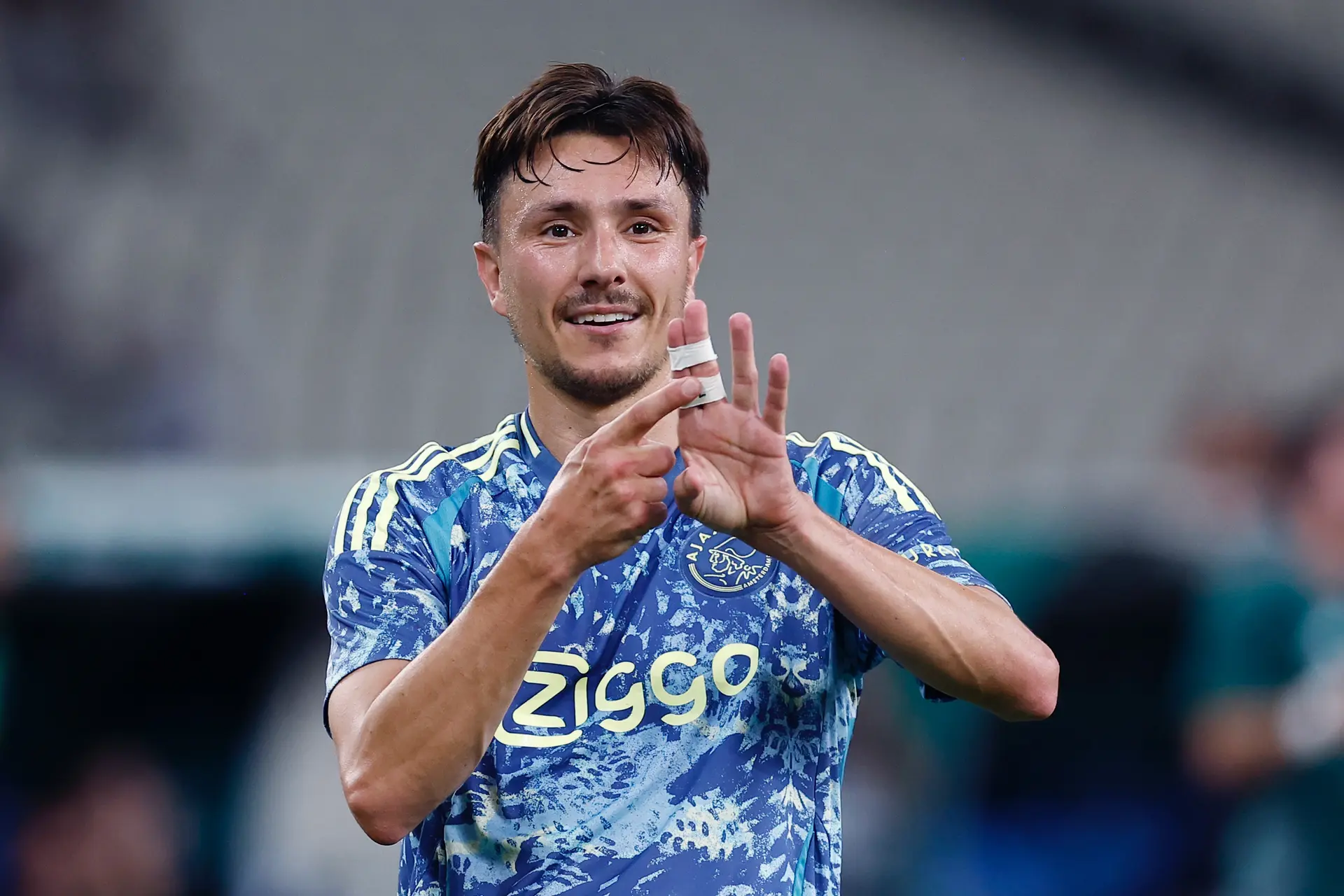 Berghuis zag Ajax grip verliezen in tweede helft: 'We hielden de bal niet meer in de ploeg'