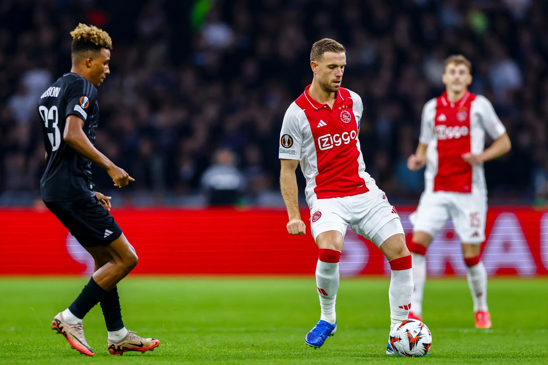 Weghorst, Henderson, Traoré én Fitz-Jim niet mee naar Praag; Faberski en Konadu wel