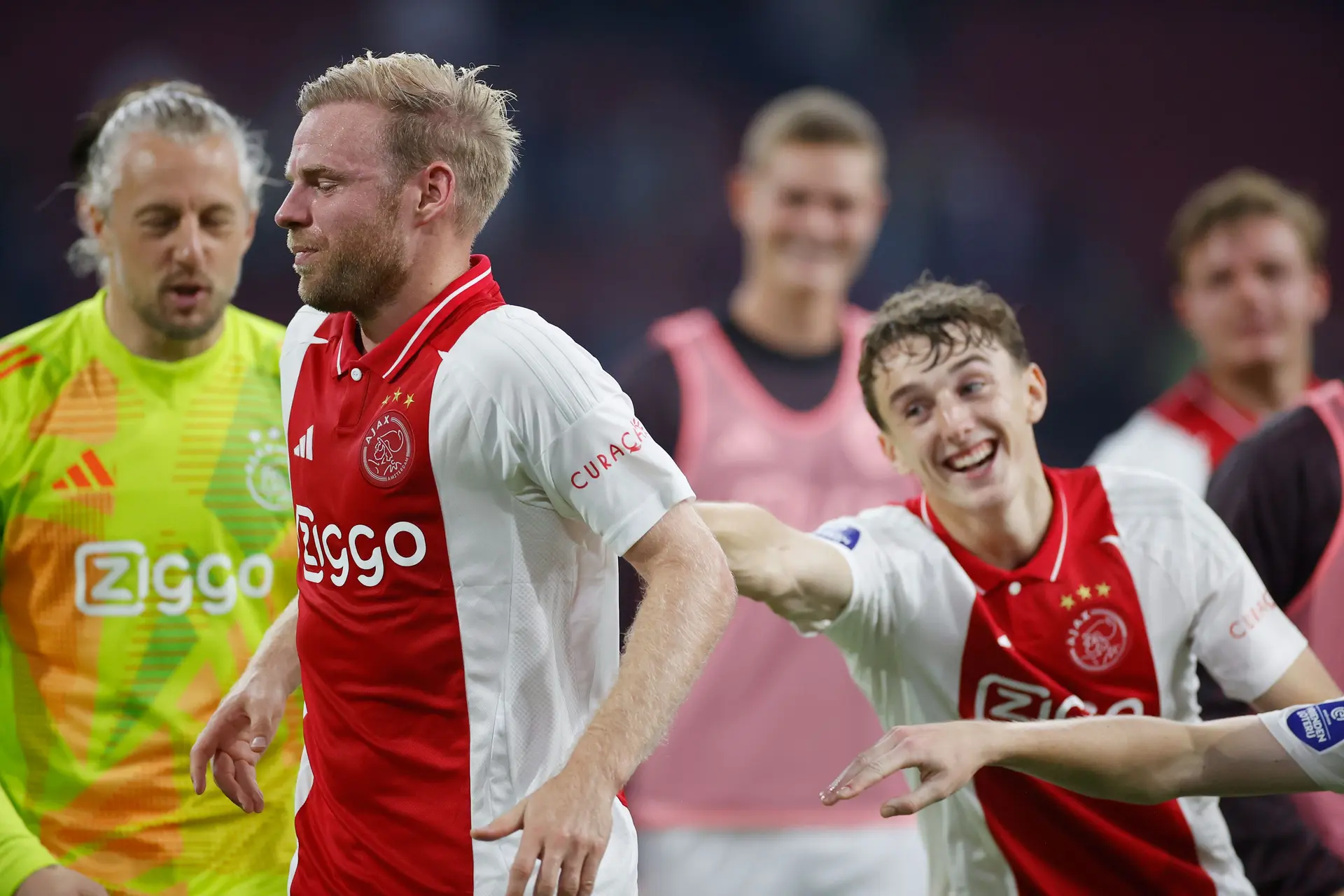 Kranten zien groei bij Ajax: 'Begin van wederopstanding lijkt gemaakt'