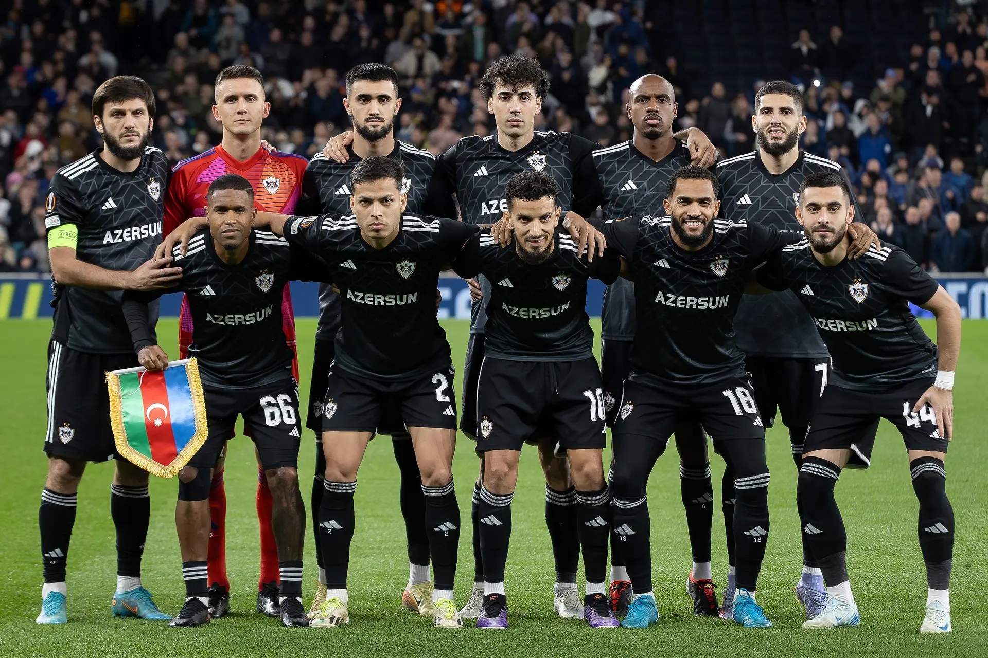 Ajax treft FK Qarabağ voor het eerst: wat weten we van deze club uit Azerbeidzjan?
