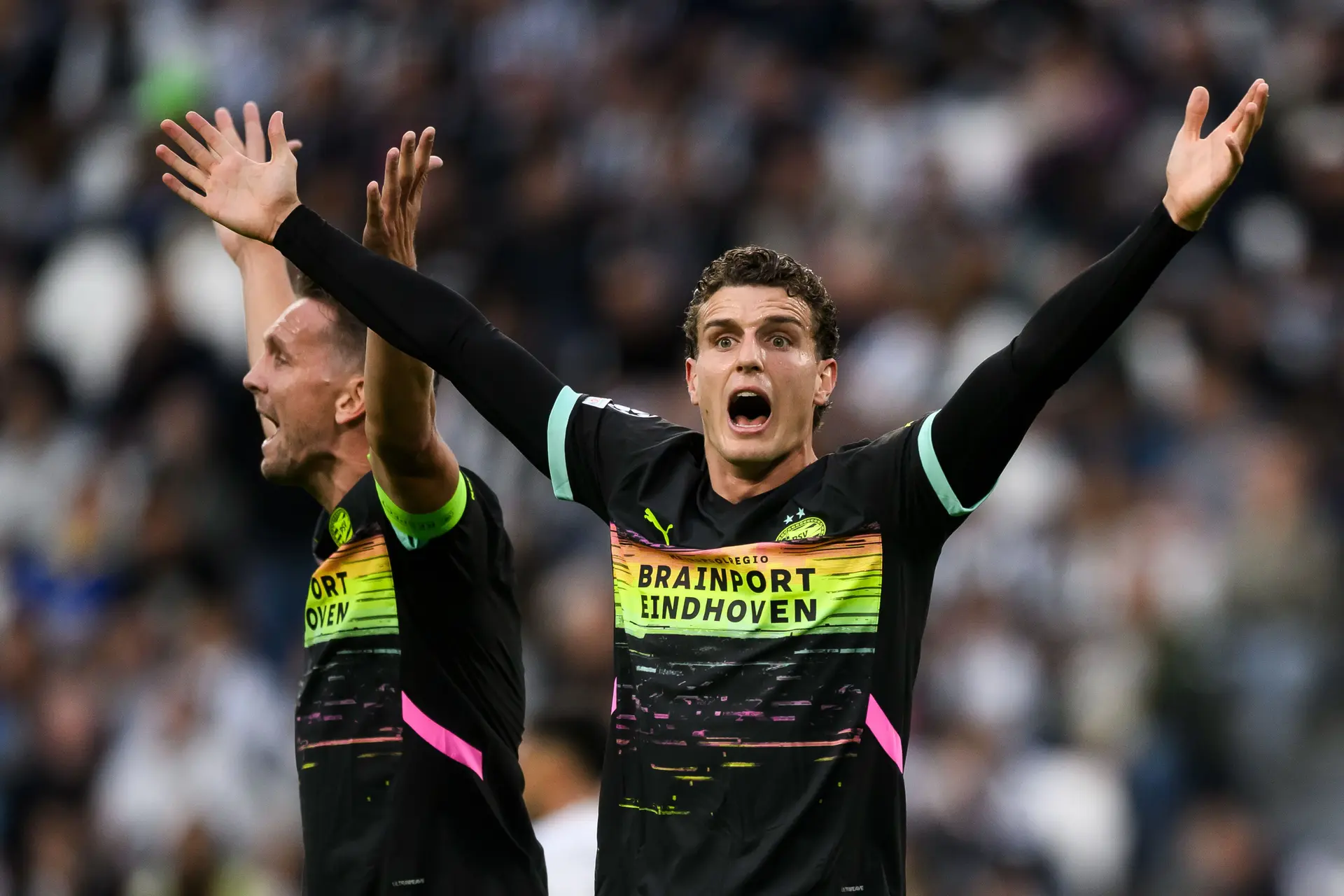 PSV begint Champions League-seizoen met pijnlijke nederlaag tegen Juventus