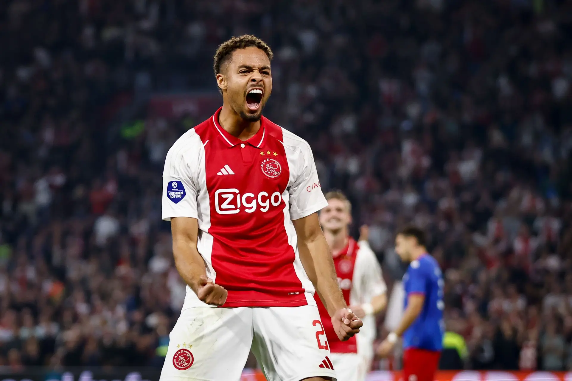 'Rensch bereikt persoonlijk akkoord met AS Roma; Ajax-speler wacht op clubs'