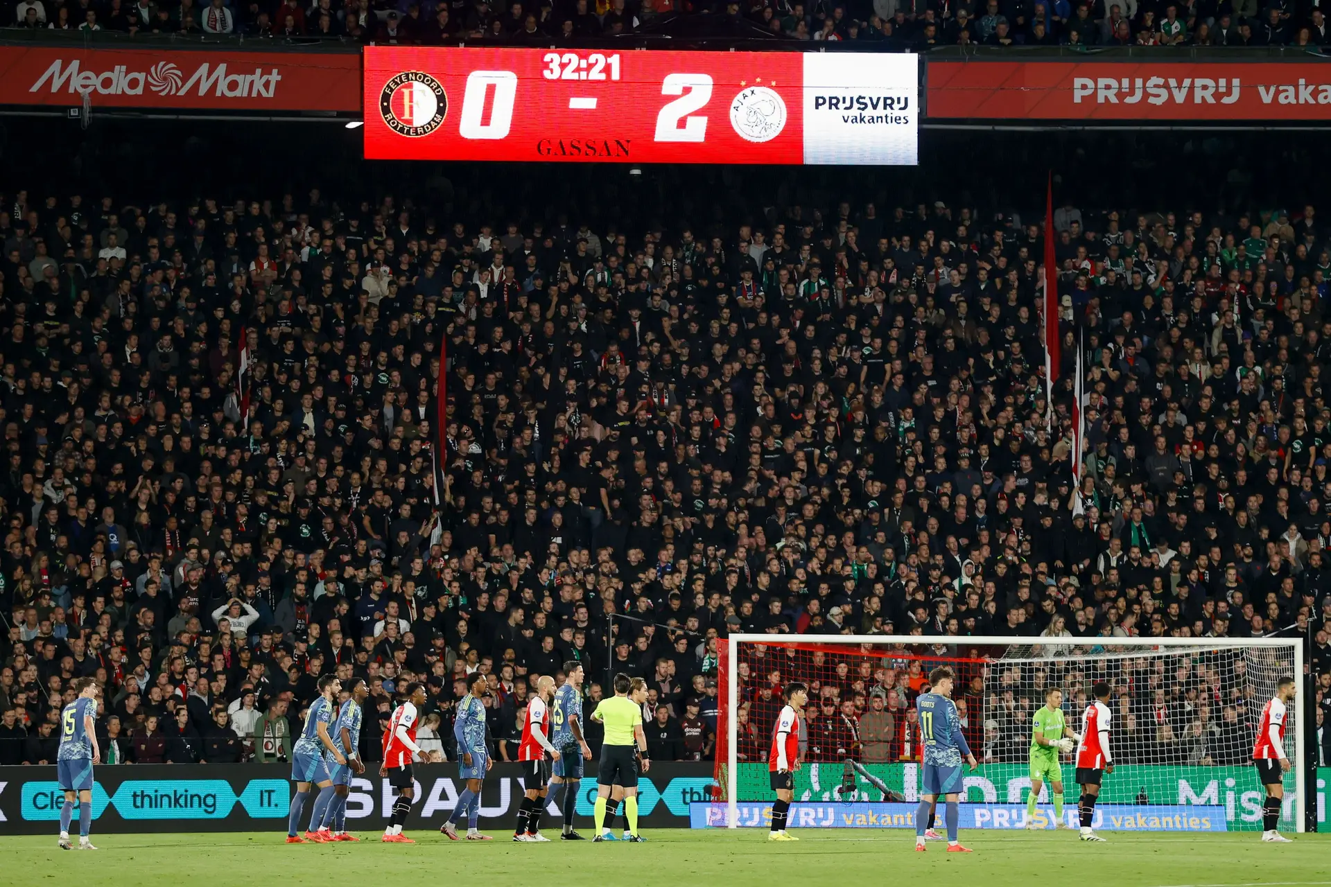 Driessen geeft Farioli credits na Klassieker: 'Hij heeft een geweldige tactiek bedacht'