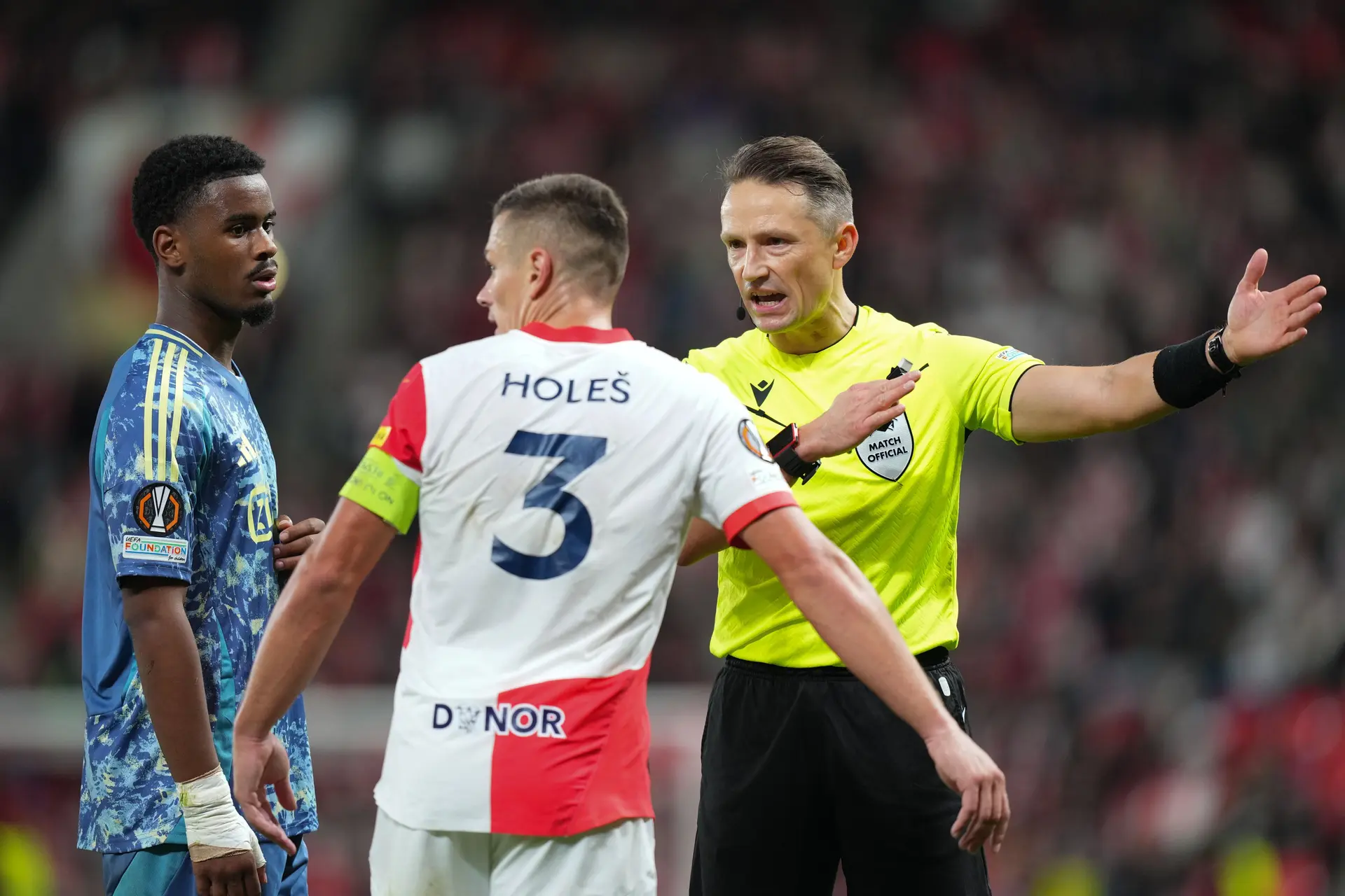 Hato moet waken voor schorsing in Europa League; verdediger pakt veel vaker geel