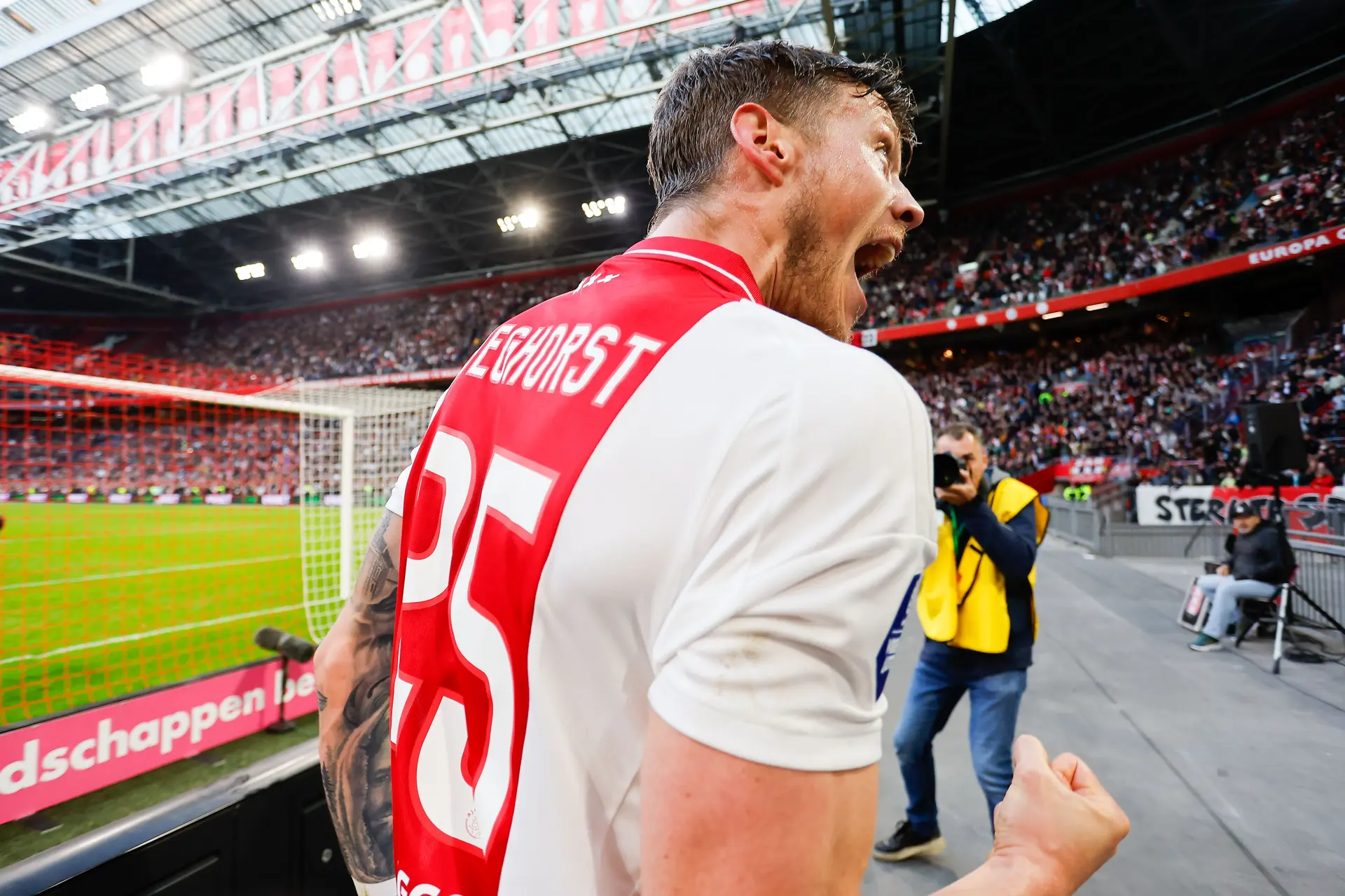 Weghorst drong zelf aan op rol tegen FC Groningen: 'Kantje boord met mijn hamstring'
