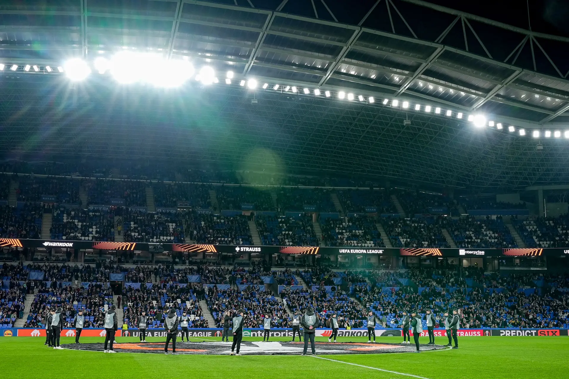 Ajax-supporters in zonnig San Sebastián: Fijne awayday ondanks nederlaag van Ajax