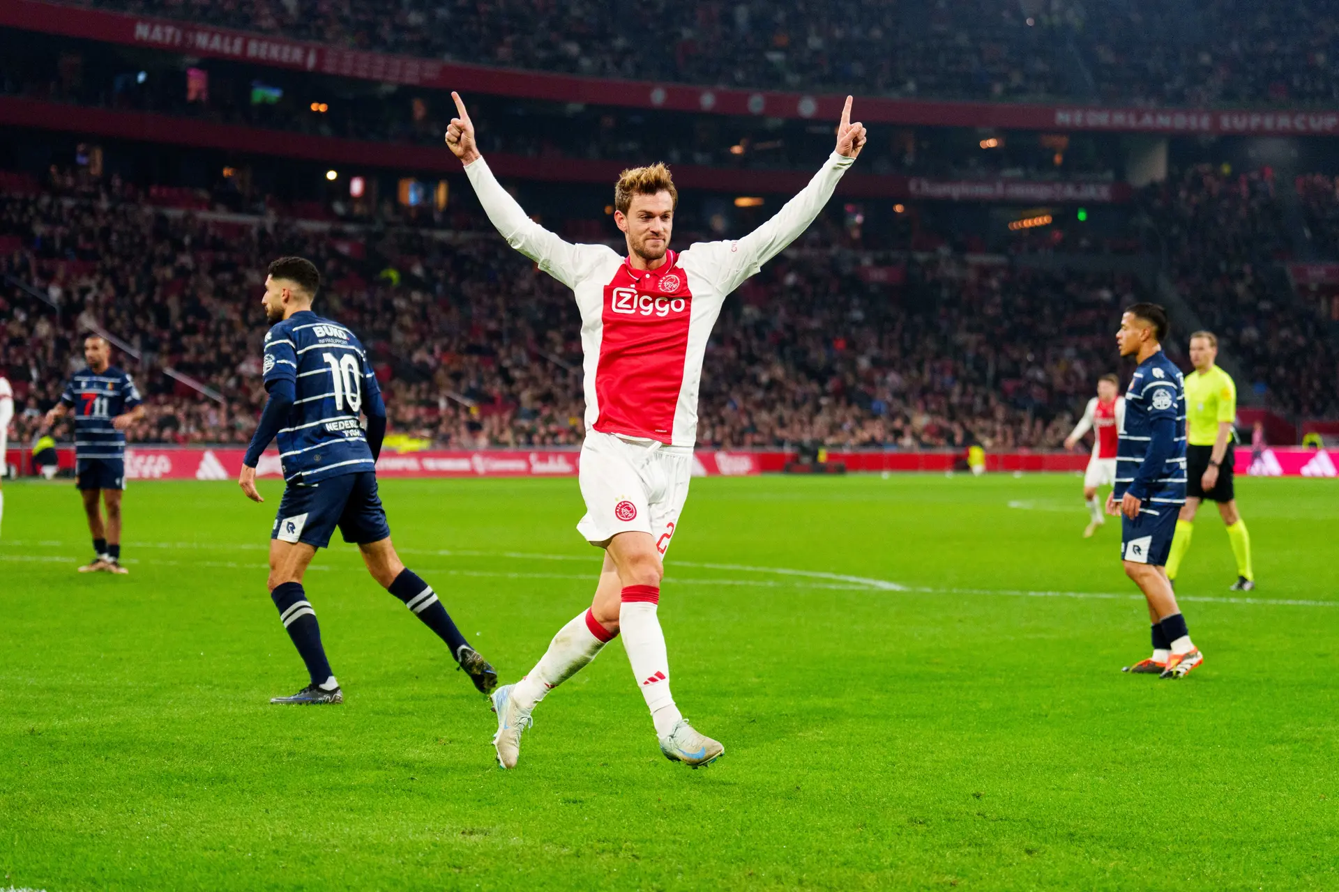 Oud-Ajacied Rugani verlengt zijn contract na terugkeer bij Juventus
