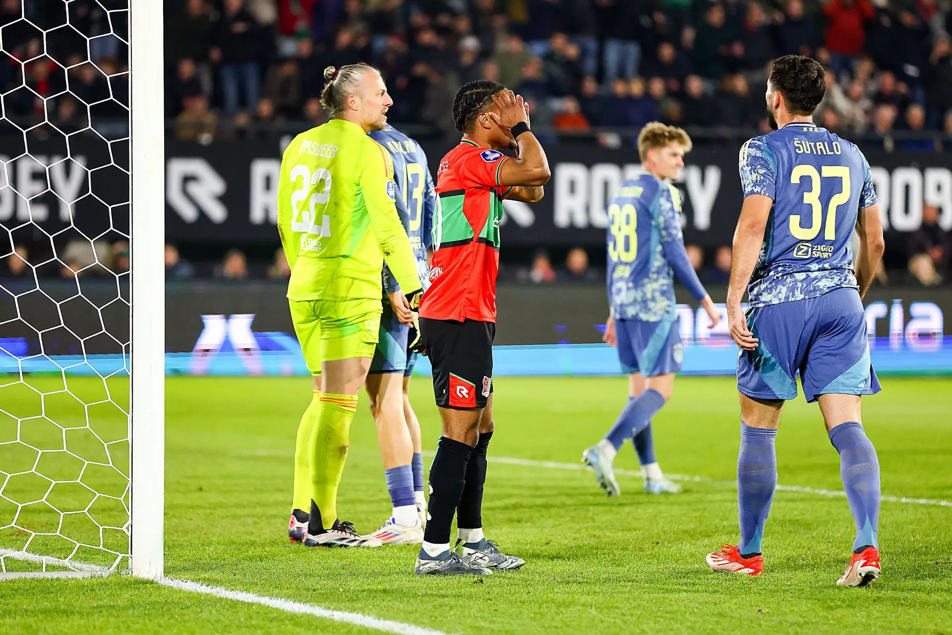 Hansen baalt van knappe redding Pasveer: 'Ga niet zo goed slapen vanavond'