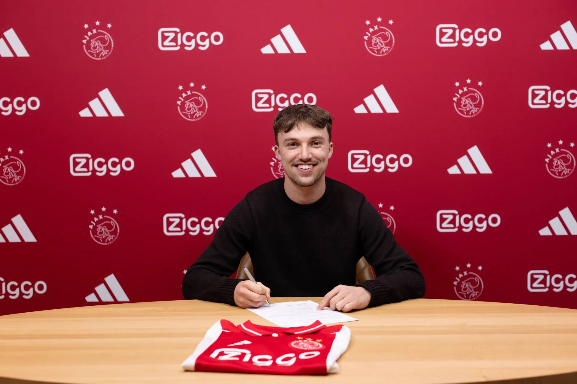 Regeer ziet stijgende lijn bij Ajax: 'Iets ander Ajax dan twee jaar terug'