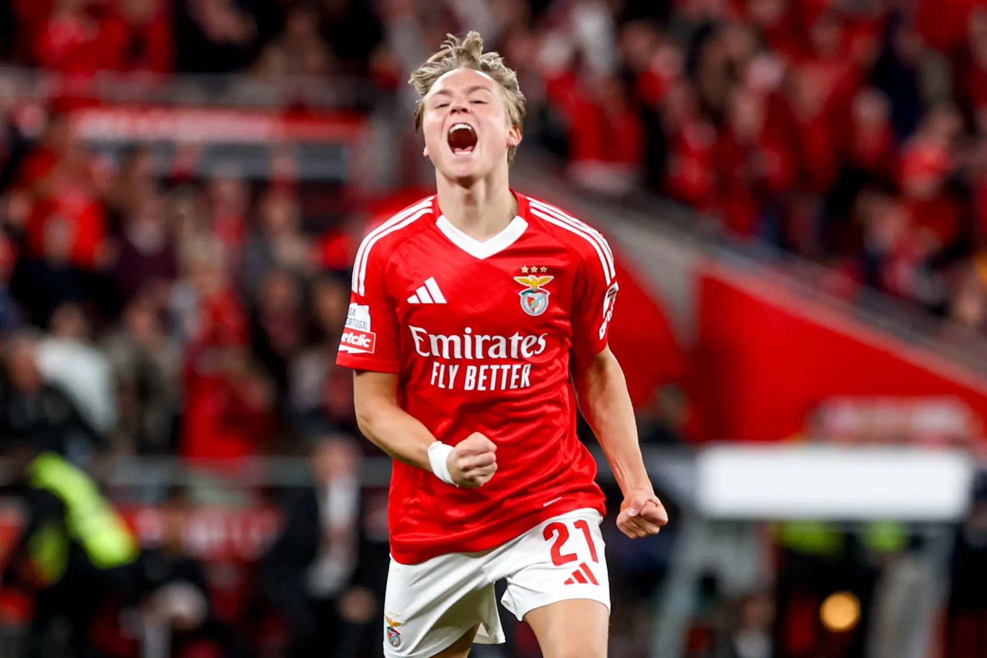 Geruchtenmolen: 'Ajax richt pijlen op Benfica-speler; club en speler hebben andere plannen'