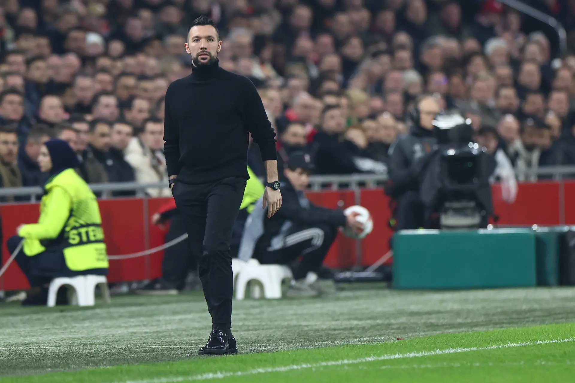 AD: Farioli moet puzzelen achterin wegens schorsing Hato tegen Fortuna Sittard