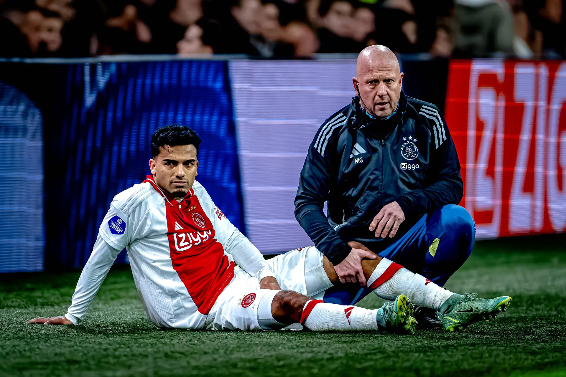 Farioli heeft slecht nieuws: Wijndal weken uit de roulatie met knieblessure
