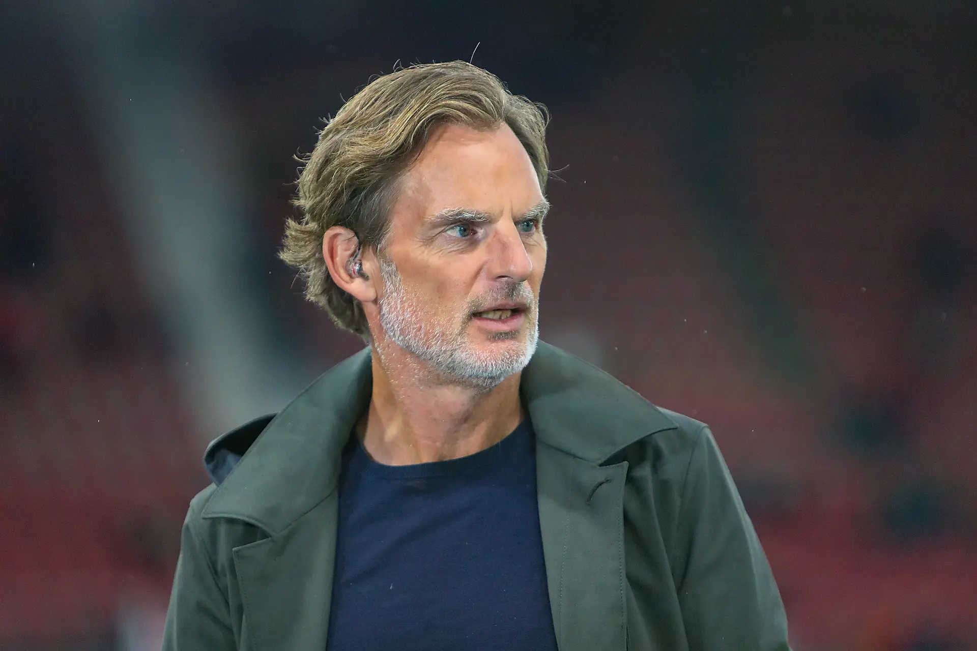 De Boer verwacht 'beter Ajax' tegen Galatasaray: 'Er zijn nu meer ruimtes'