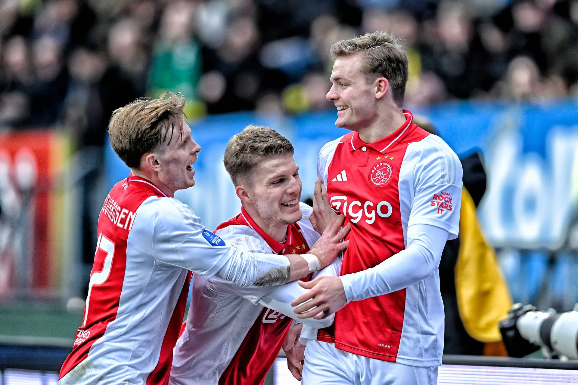 Rondom Ajax: Spaan geeft complimenten aan Rasmussen: 'Vorige week uitgefloten, nu beslissend'
