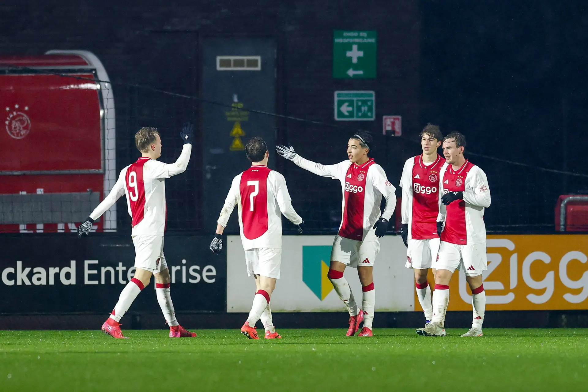 Bounida schittert opnieuw bij Jong Ajax, dat indruk maakt tegen Excelsior