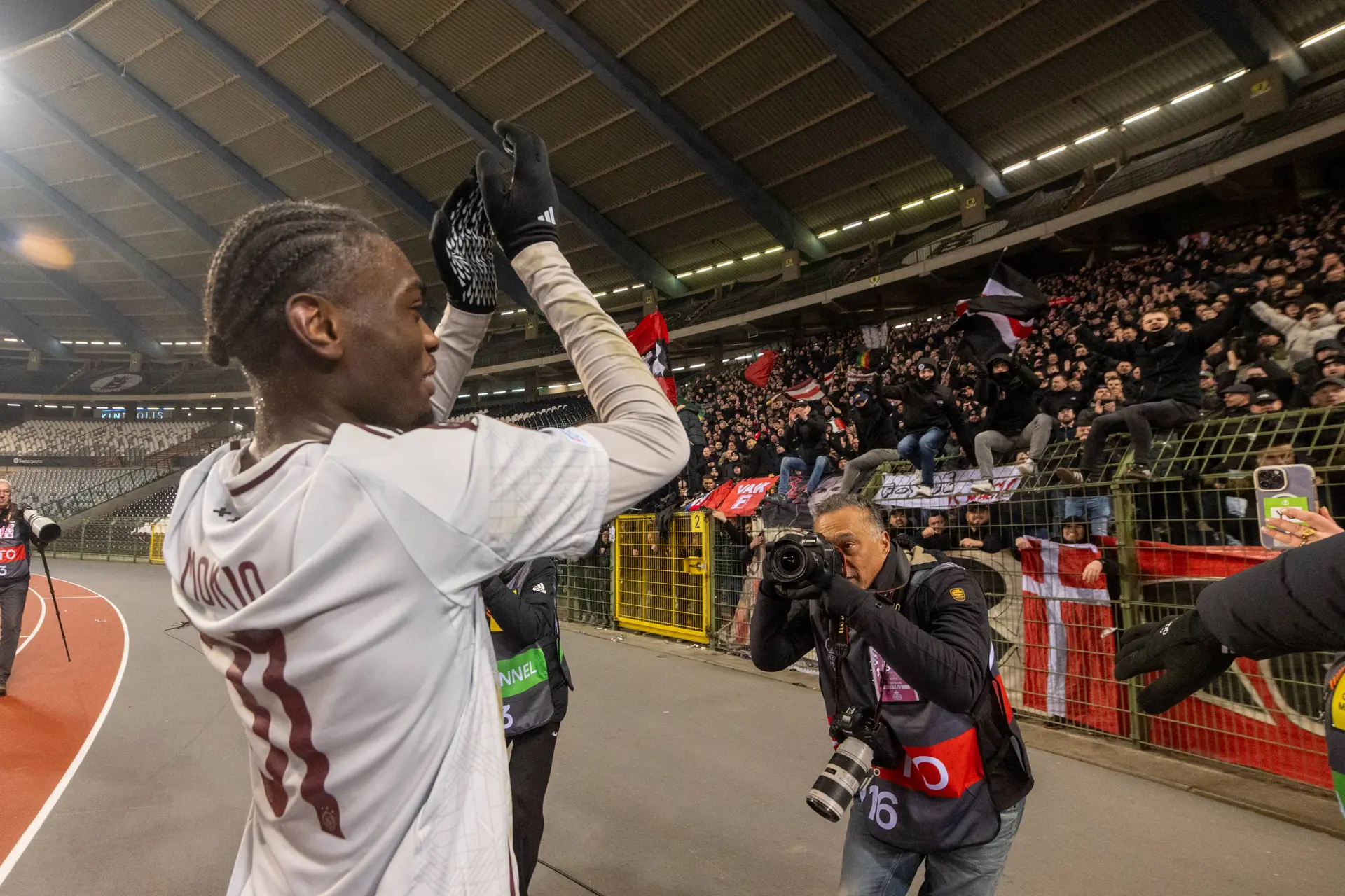 Mokio kon ook naar Barça, City of Bayern: 'Maar ik had altijd voor Ajax gekozen’