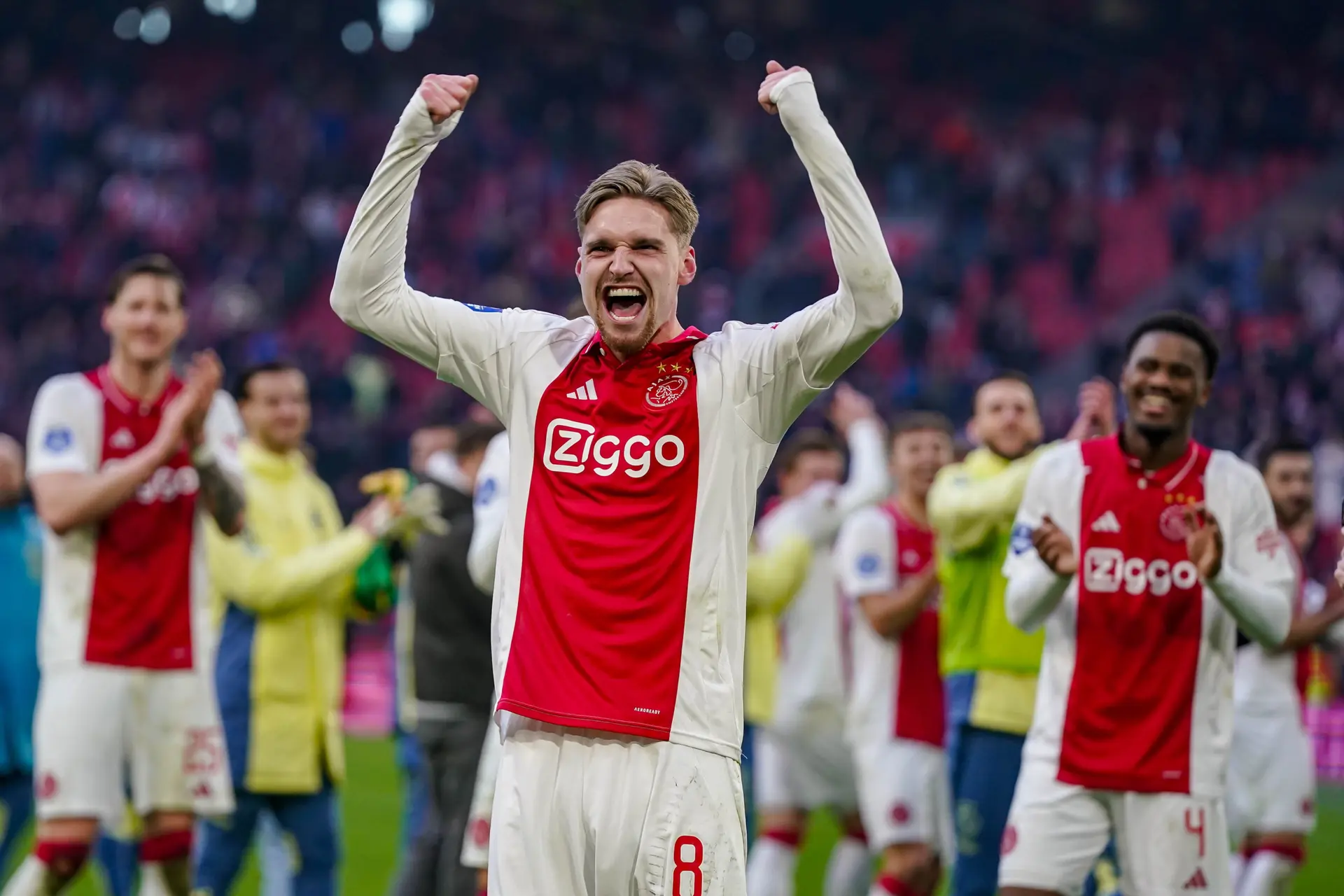 Taylor blij na gewonnen Klassieker: 'Belangrijkste wedstrijd tot nu toe'