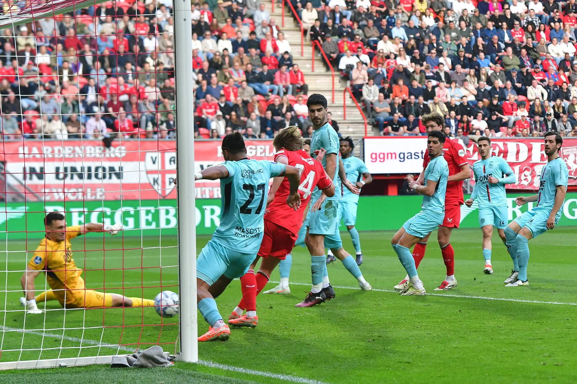 FC Utrecht, Go Ahead Eagles en FC Twente boeken nipte zeges op laagvliegers in de Eredivisie