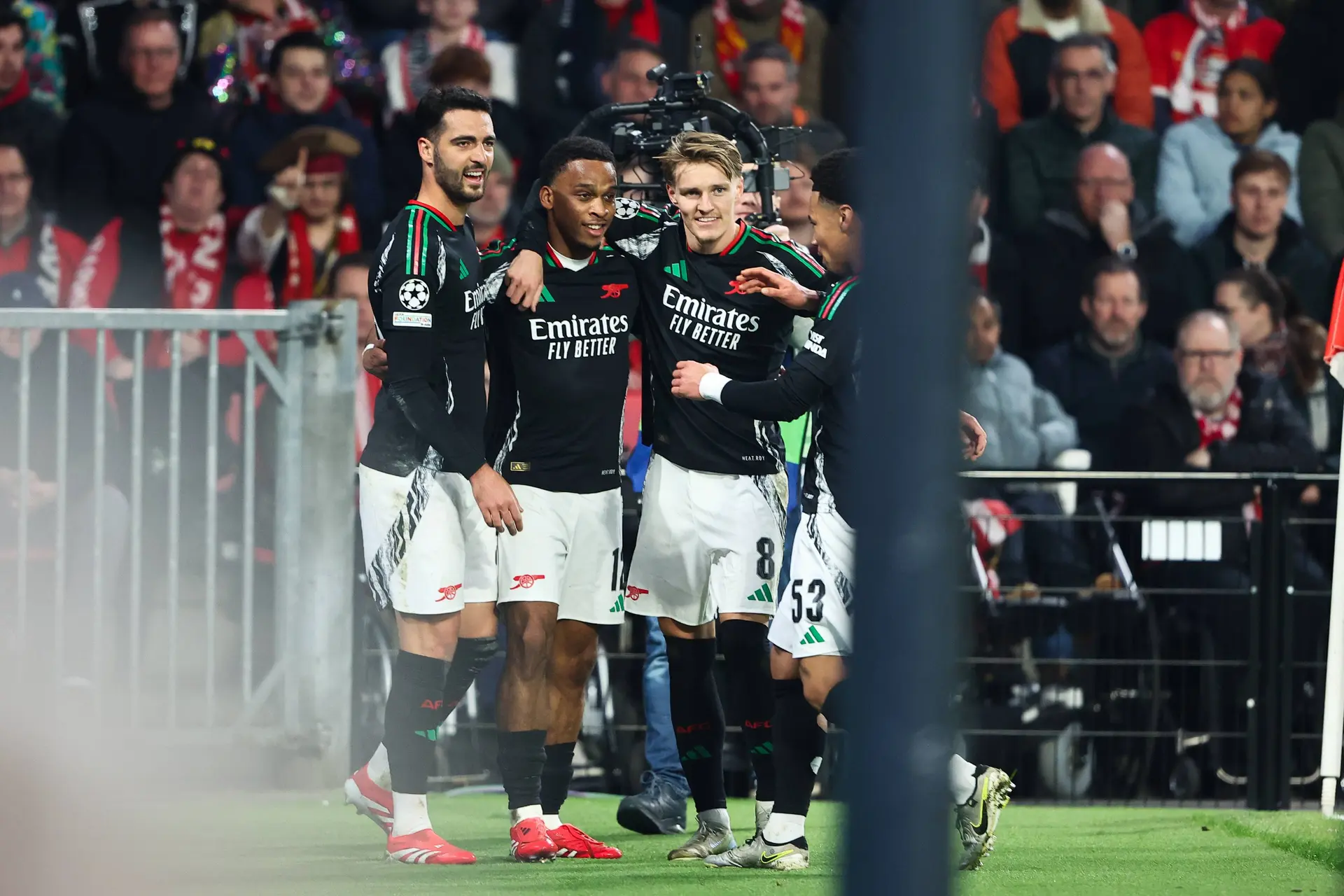 jurrien timber ajax arsenal psv