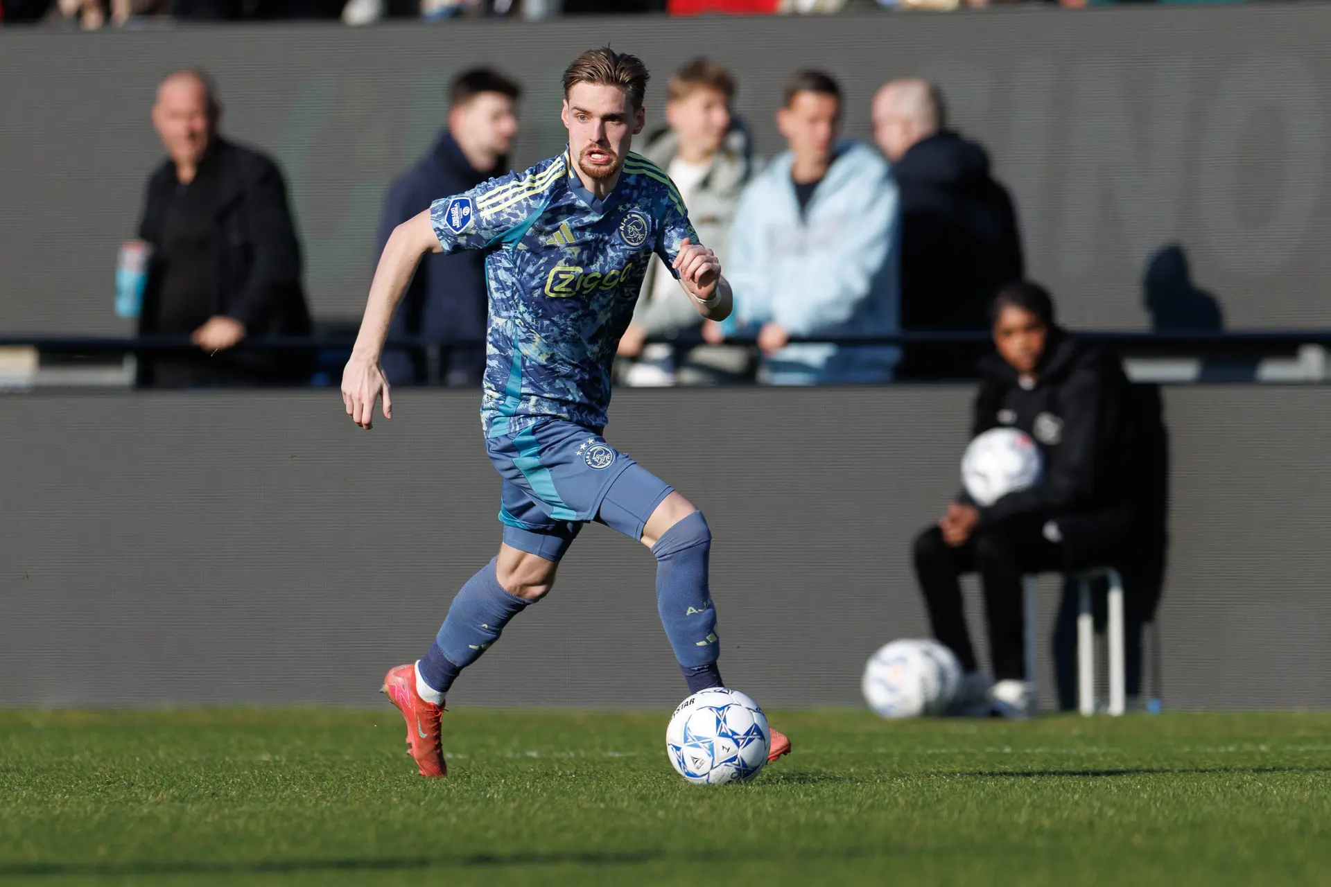 Taylor weet wat Ajax moet doen: 'Blijven winnen om kans te maken op de titel'