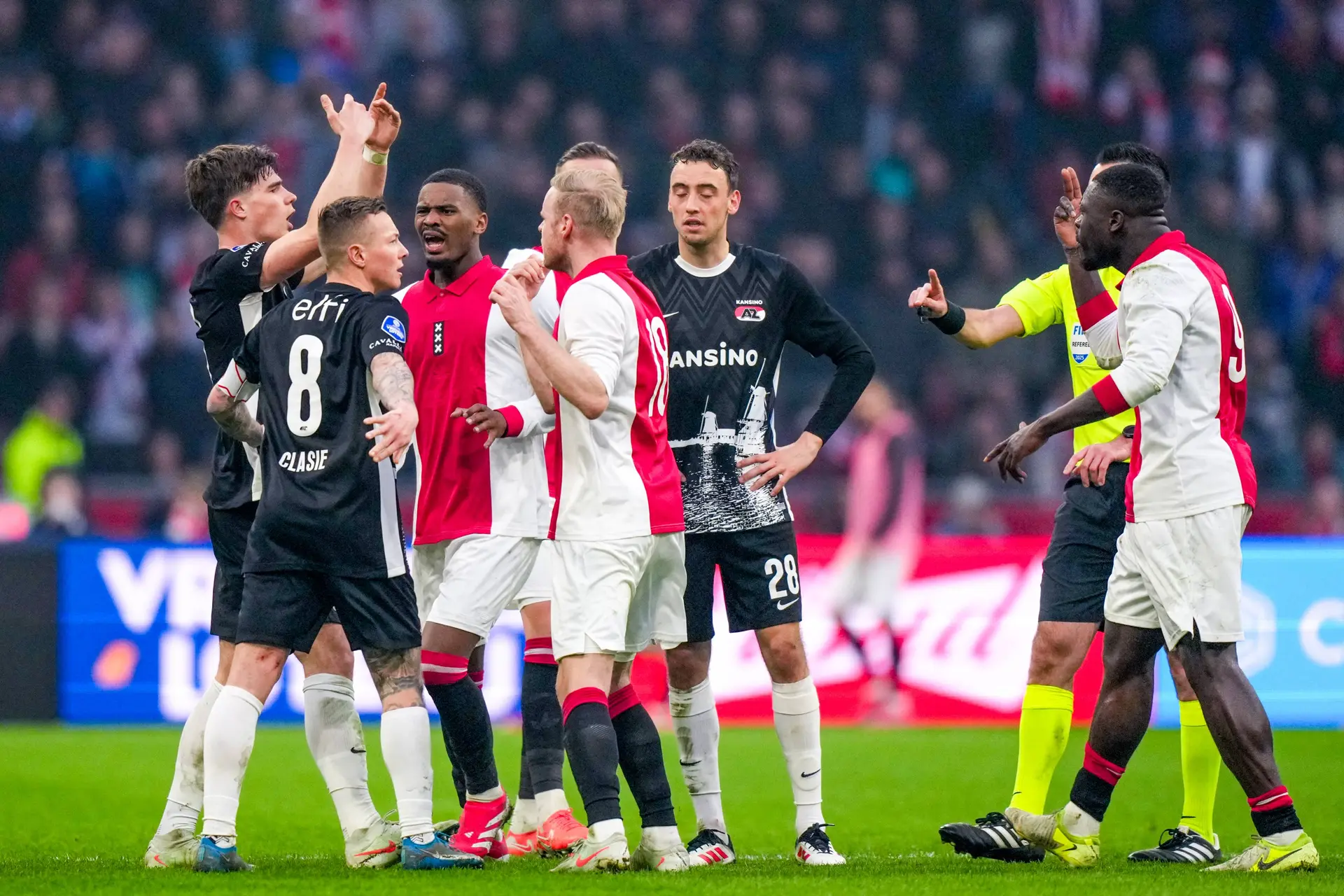 Rondom: Spaan spreekt harde woorden uit over AZ: 'Bij hen is de clubcultuur anti-Ajax'