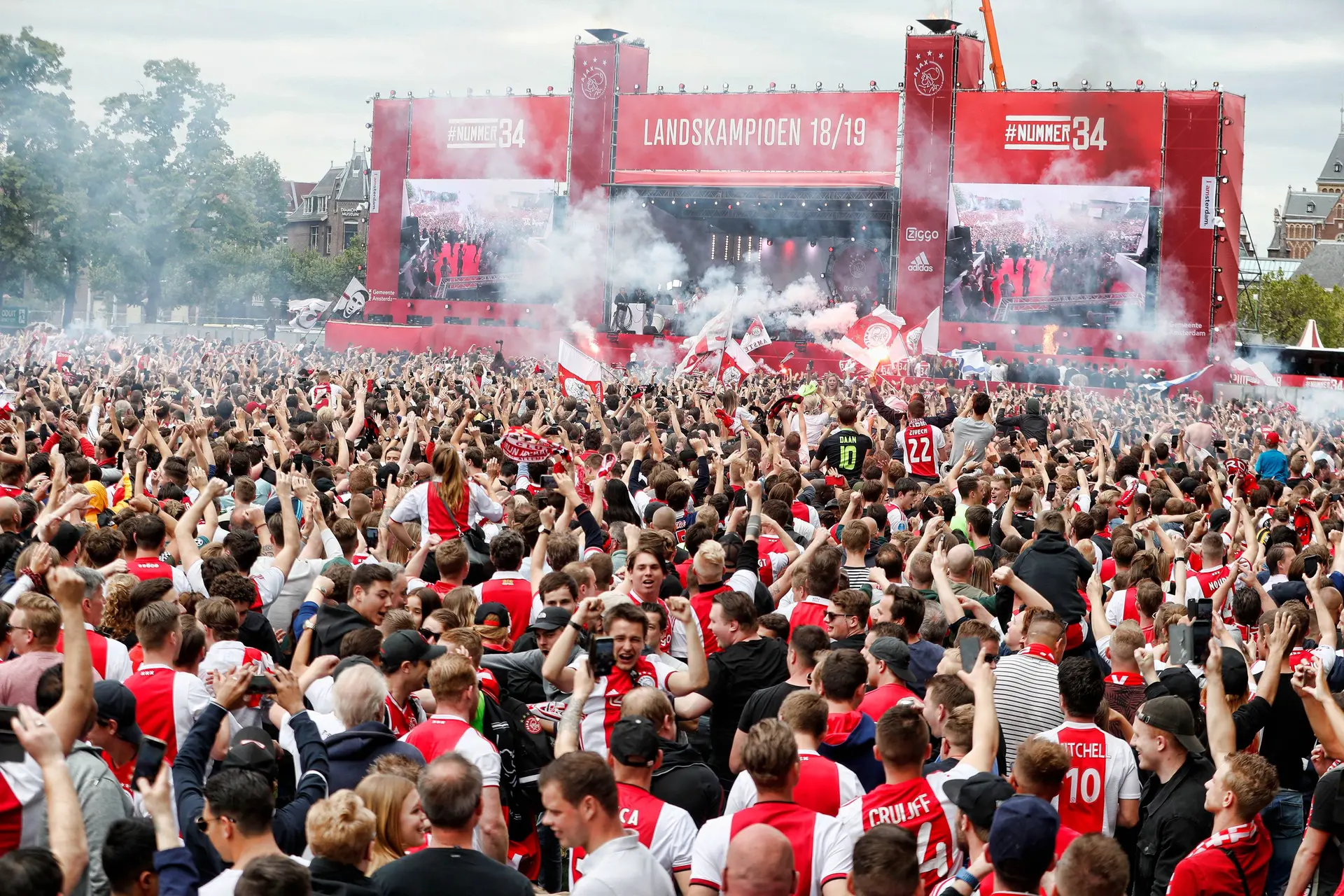 ajax huldiging museumplein
