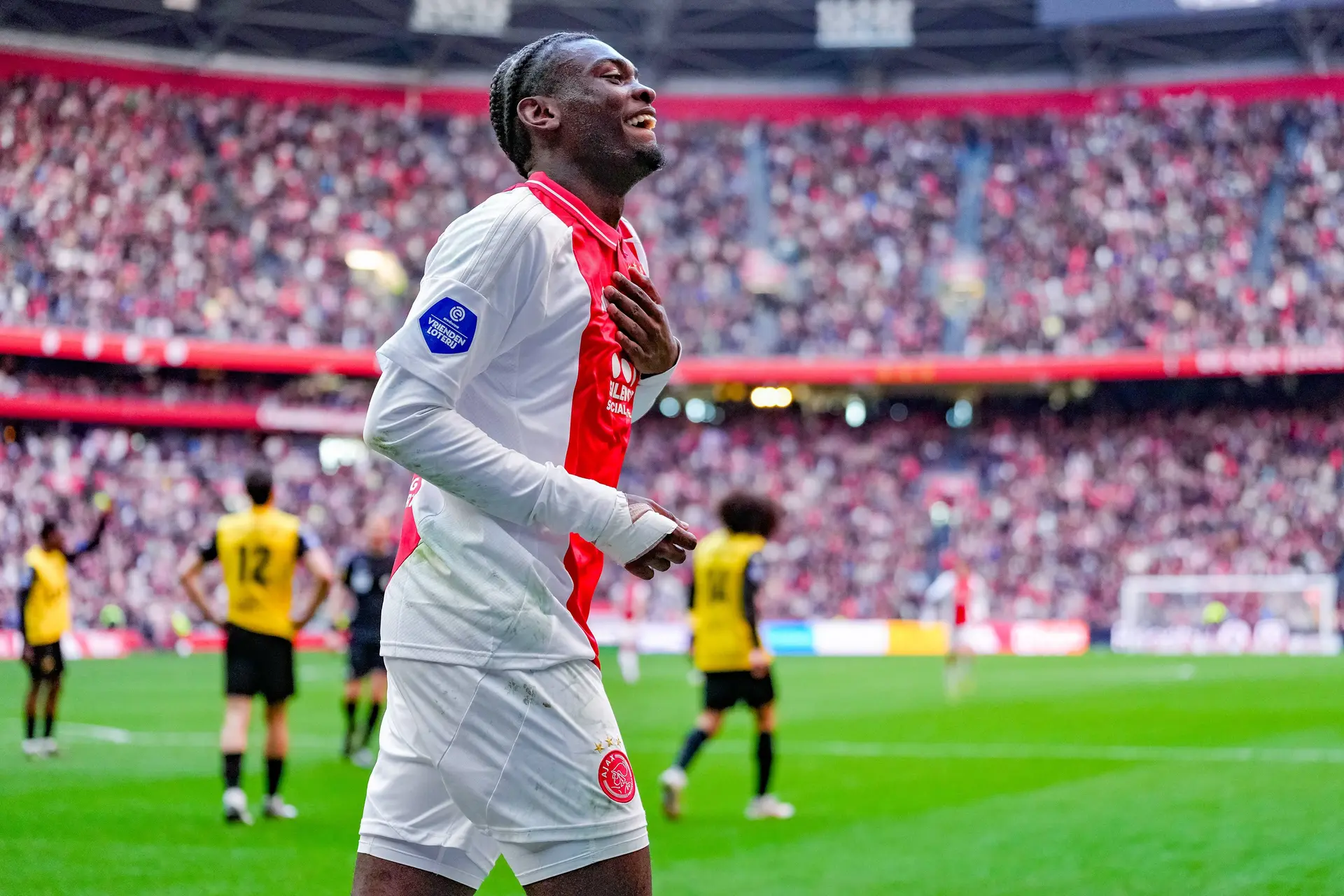 jorthy mokio ajax nac breda 24 25