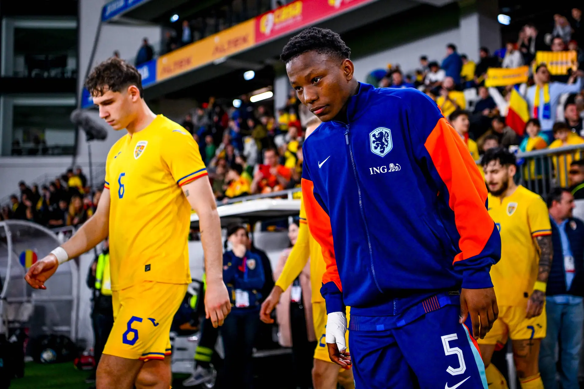 LIVE 17.30 uur | Frankrijk O19 en Oranje O19 proberen zich met meerdere Ajacieden te plaatsen voor EK