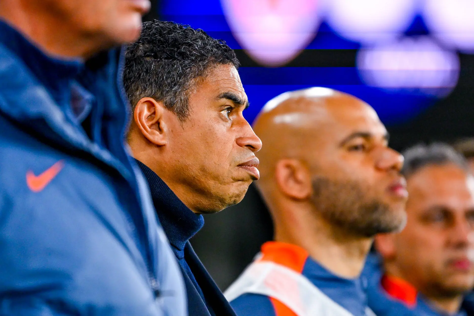 Aan Ajax-gelinkte Reiziger verlengt contract als bondscoach van Jong Oranje